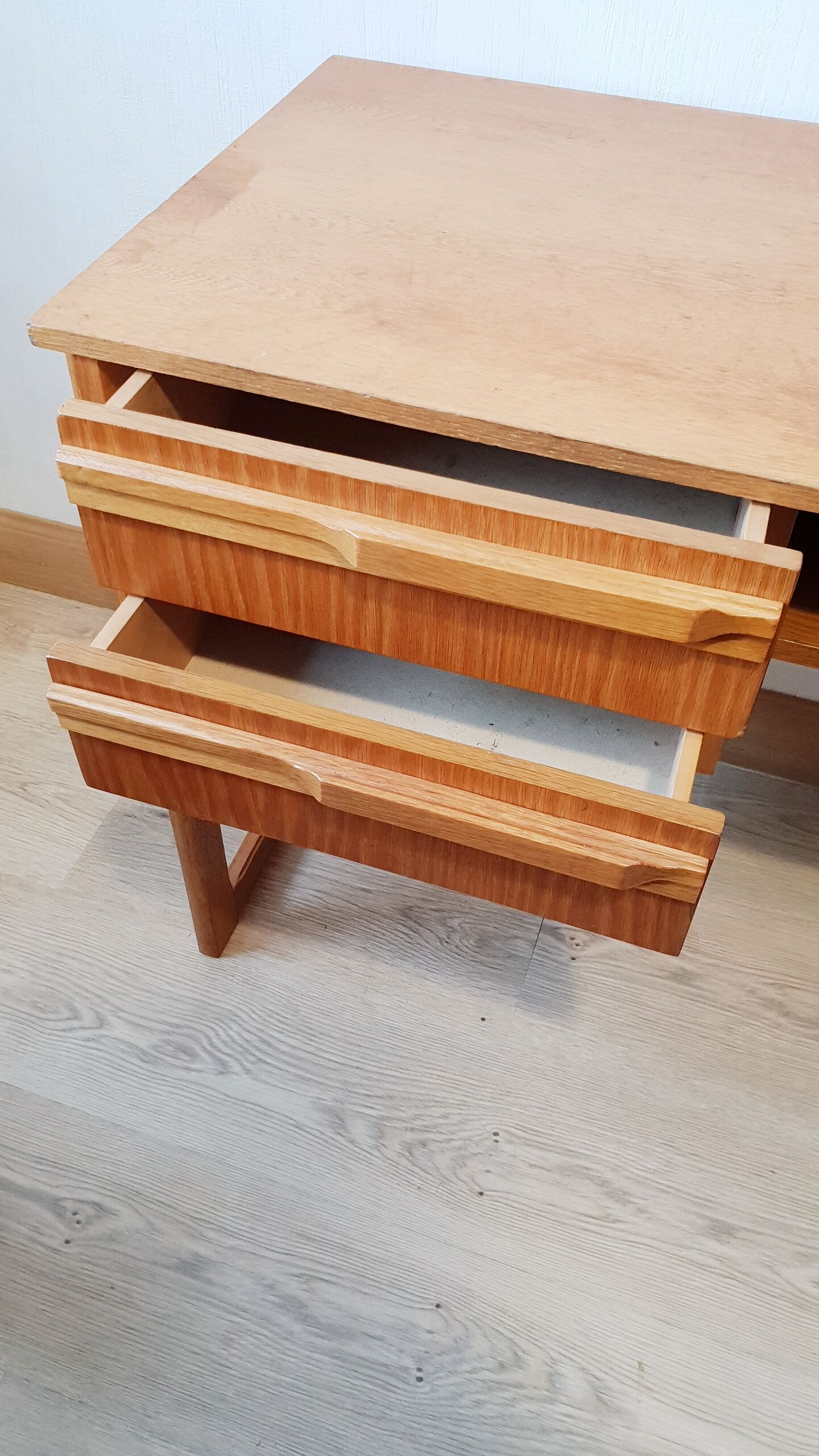 Scandinavian desk