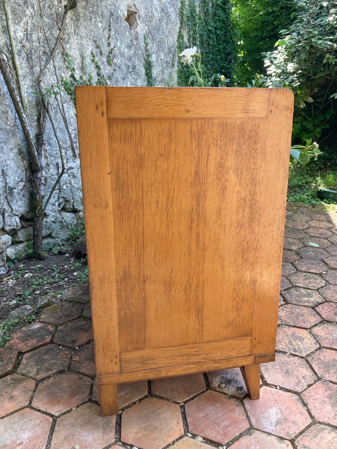 Commode vintage