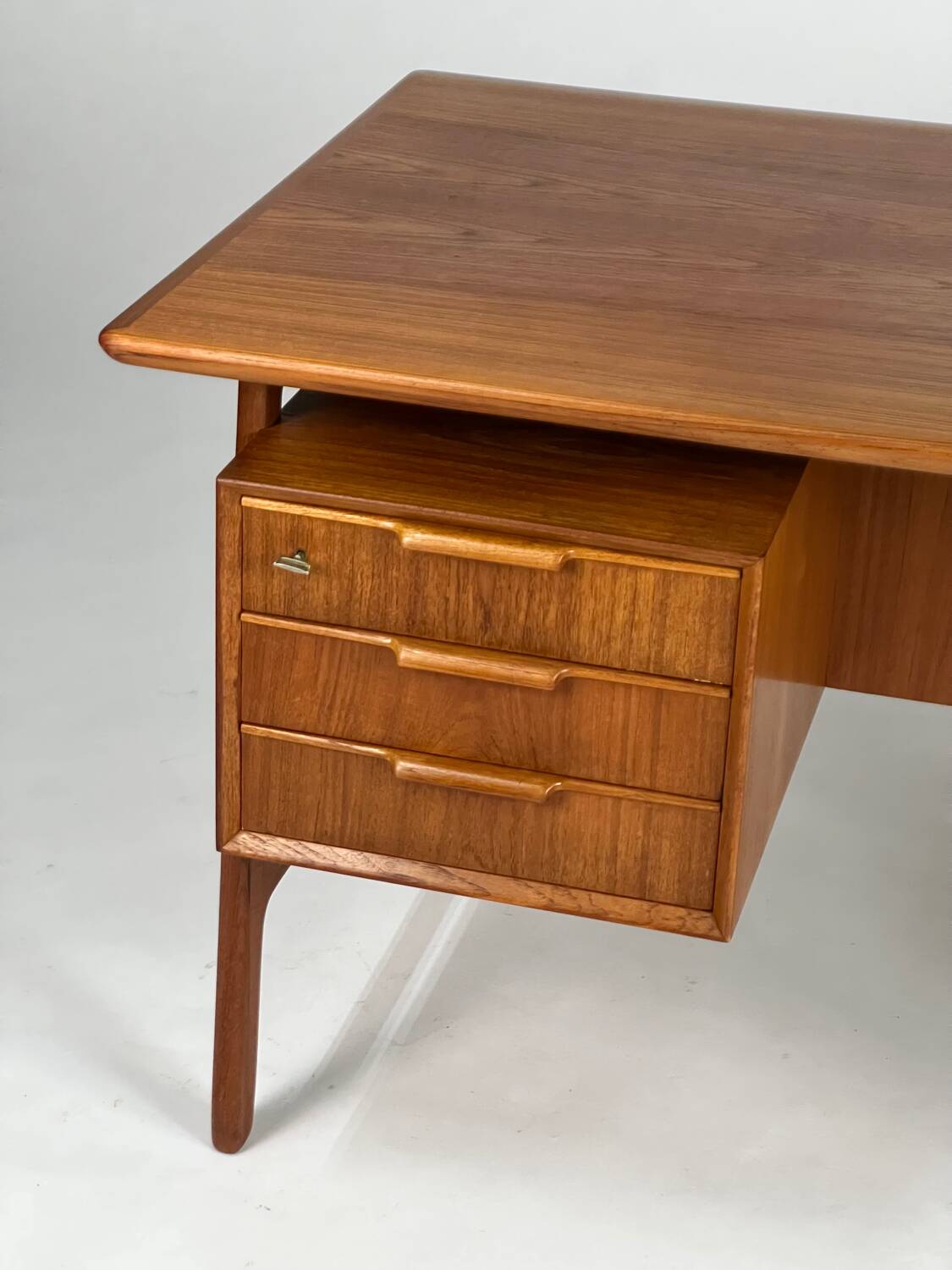 Gunni Omann Mod. 75 teak desk 60s Danish vintage