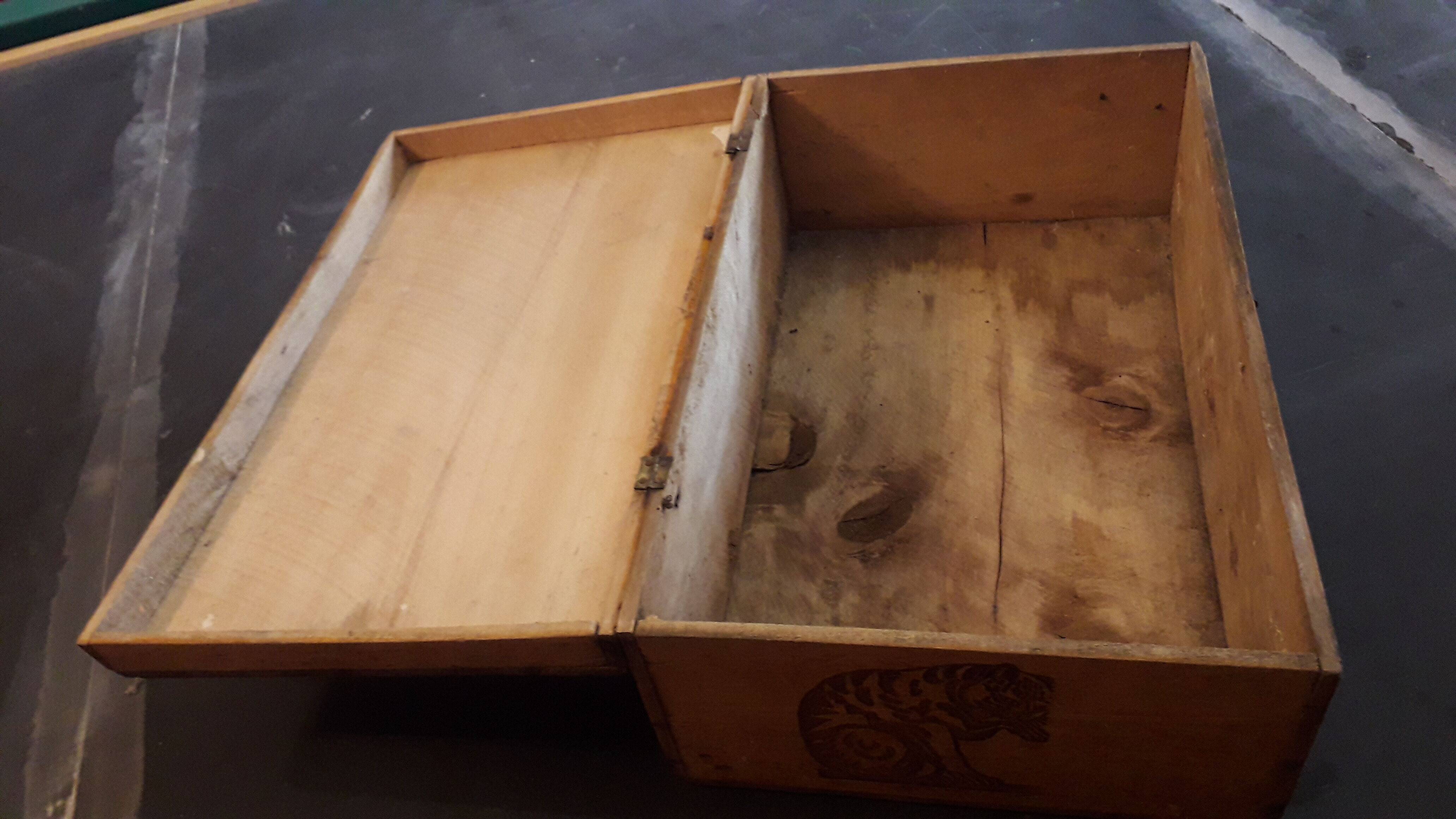 Wood box starch to cat 1930