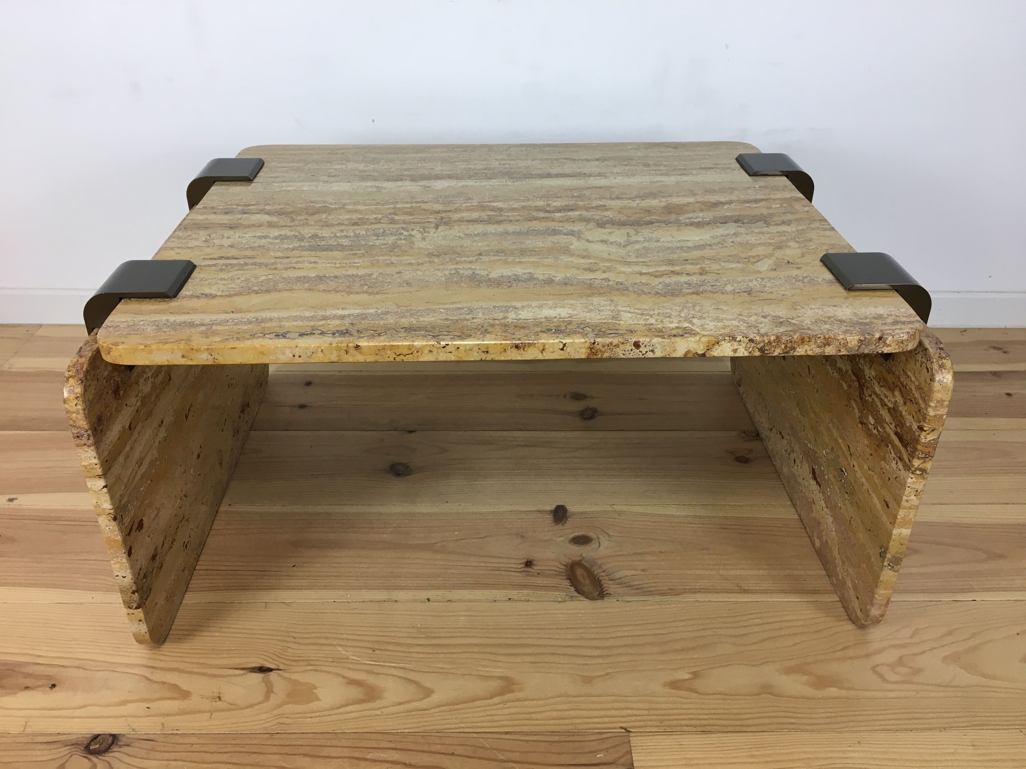 Yellow travertine coffee table, 70/80s