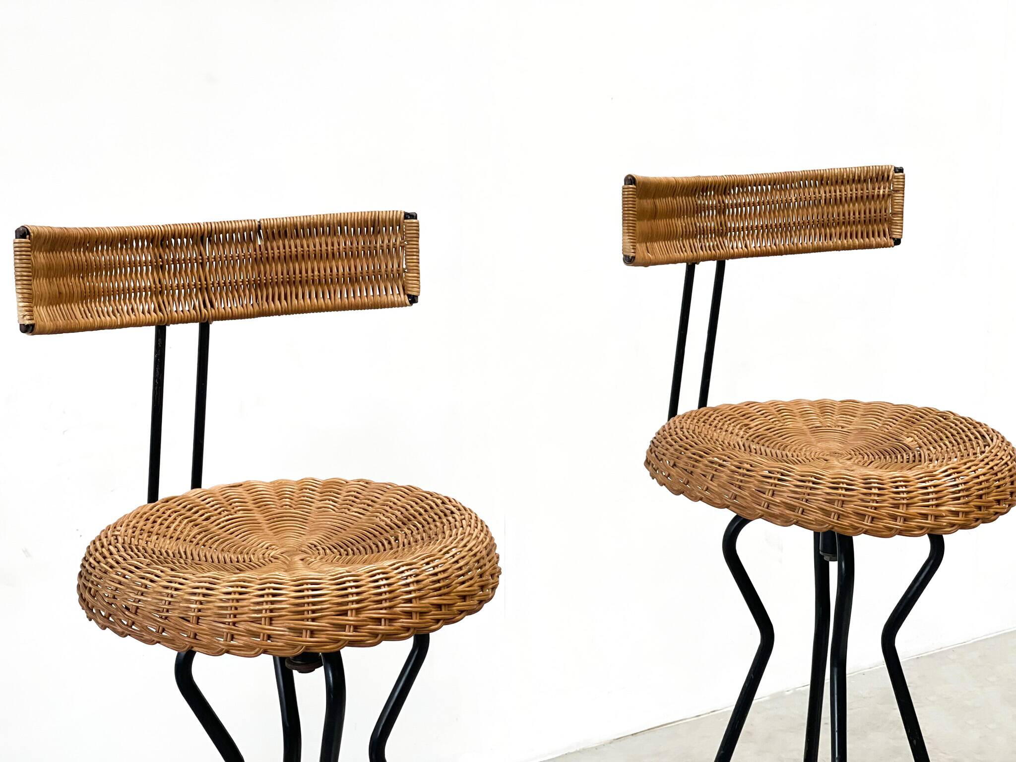 3 rattan barstools