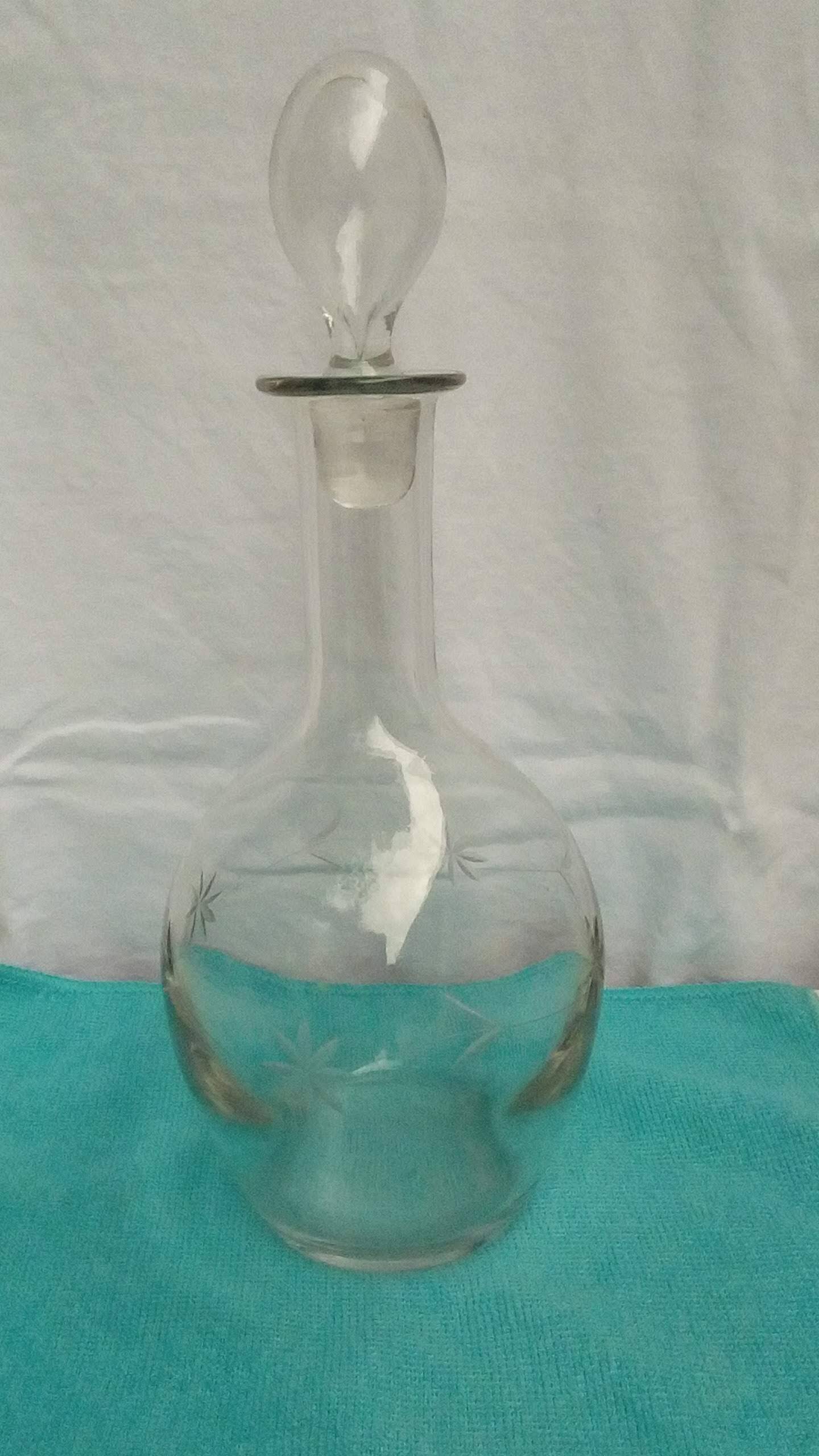 Chiseled crystal carafe stamped belgium