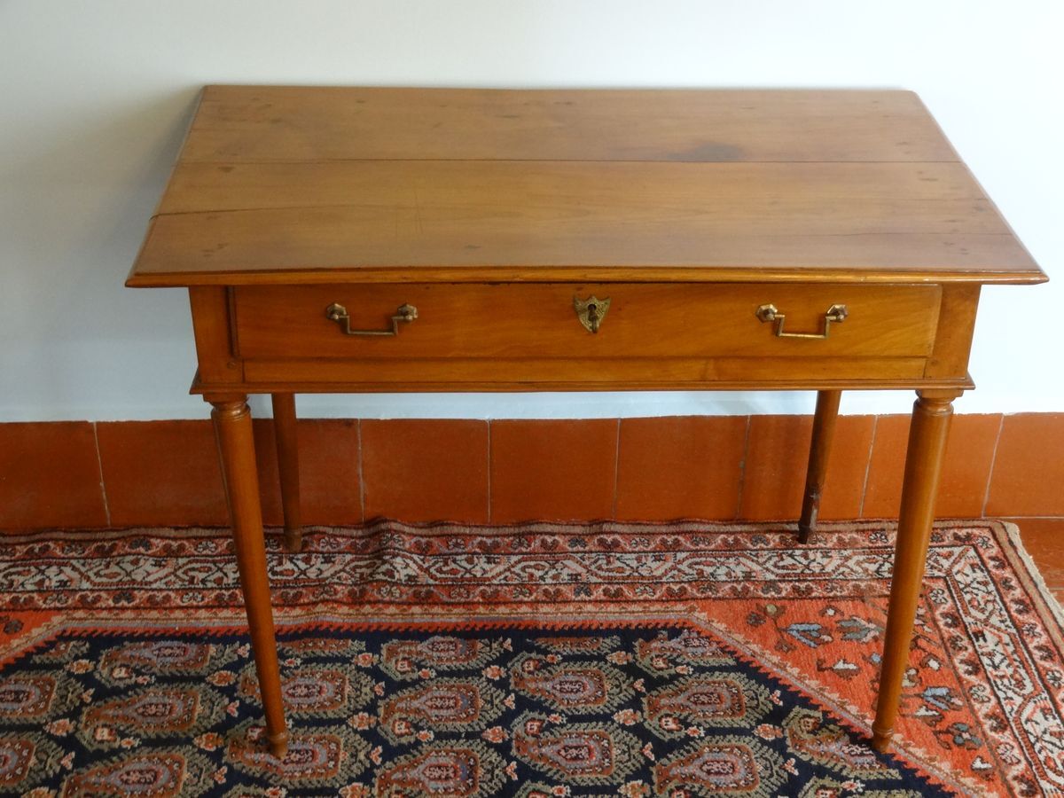 Office in cherry period Louis XVI