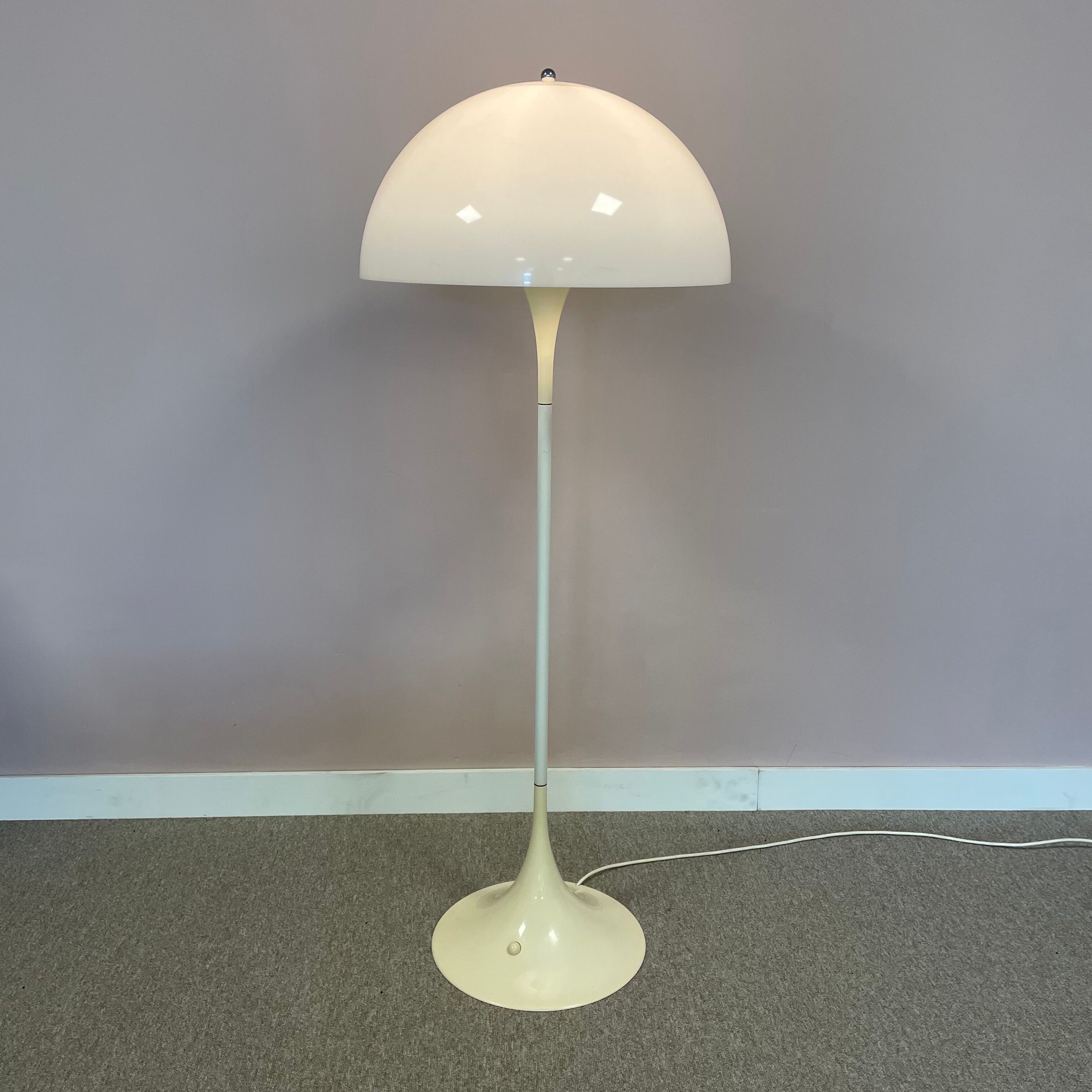 Panthella floor lamp Louis Poulsen