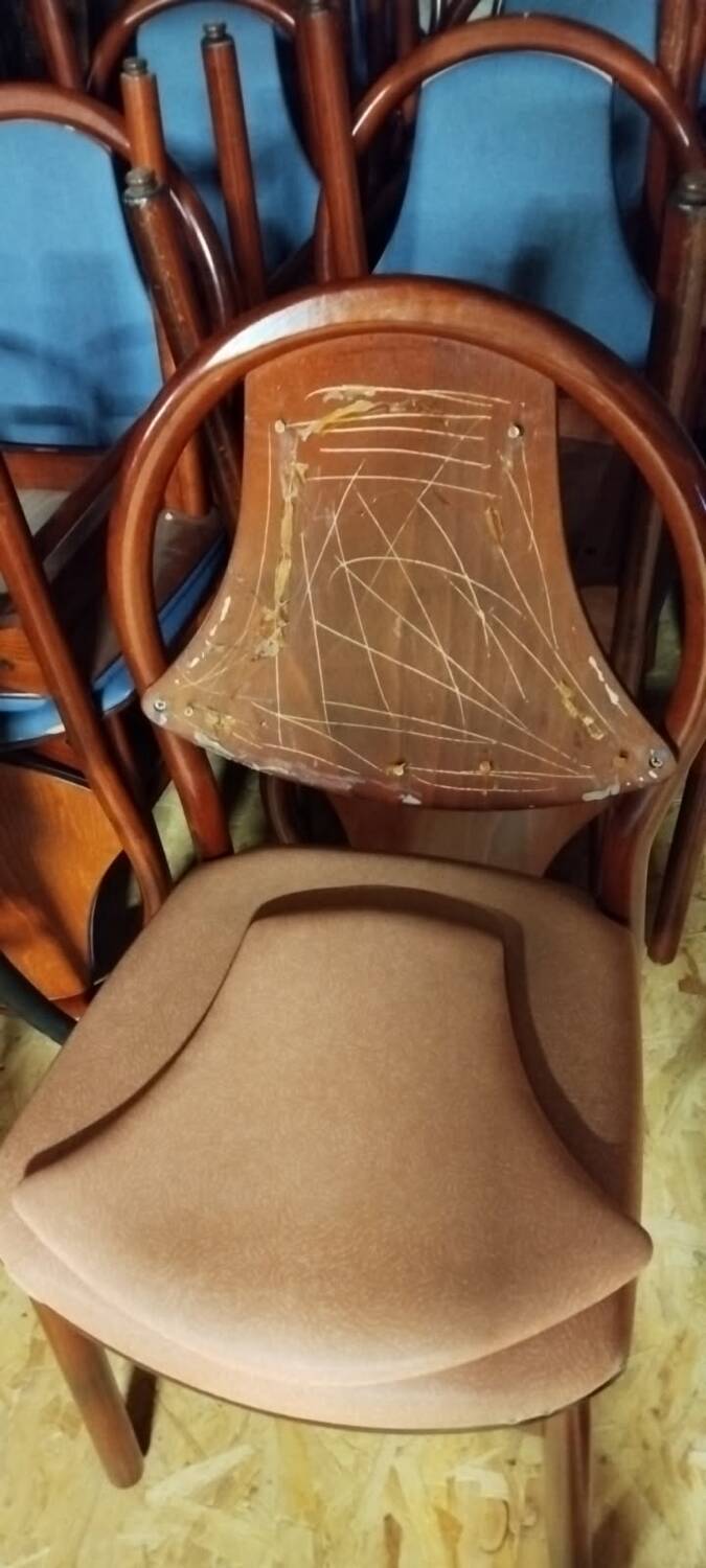 Lot de 12 chaises Baumann vintage assise Skaï bleu