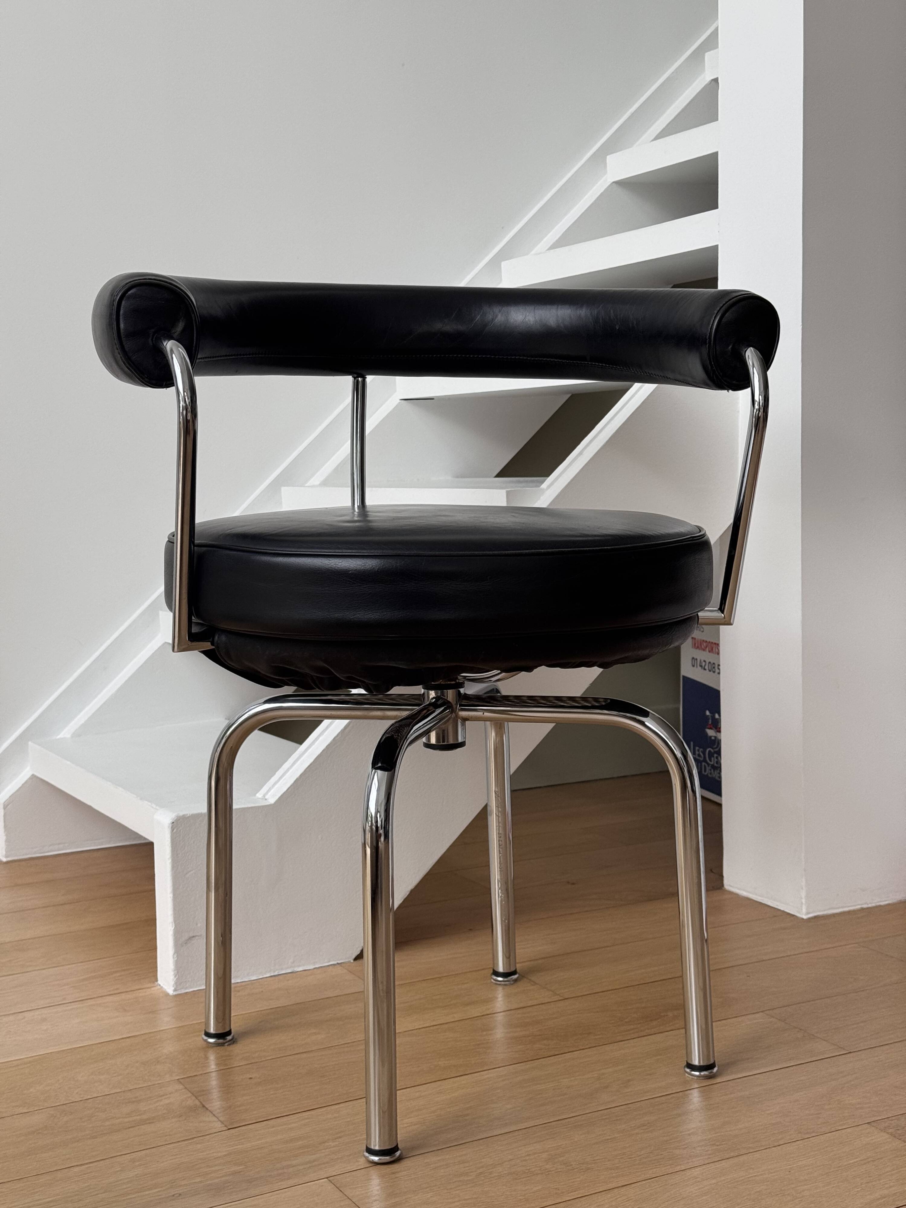 Fauteuil LC7 Cassina de Charlotte Perriand