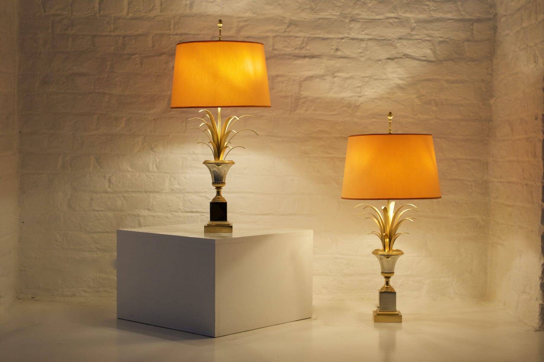Paire de lampes Médicis style Maison Jansen.