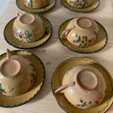 6 cups decorated with ancient flowers