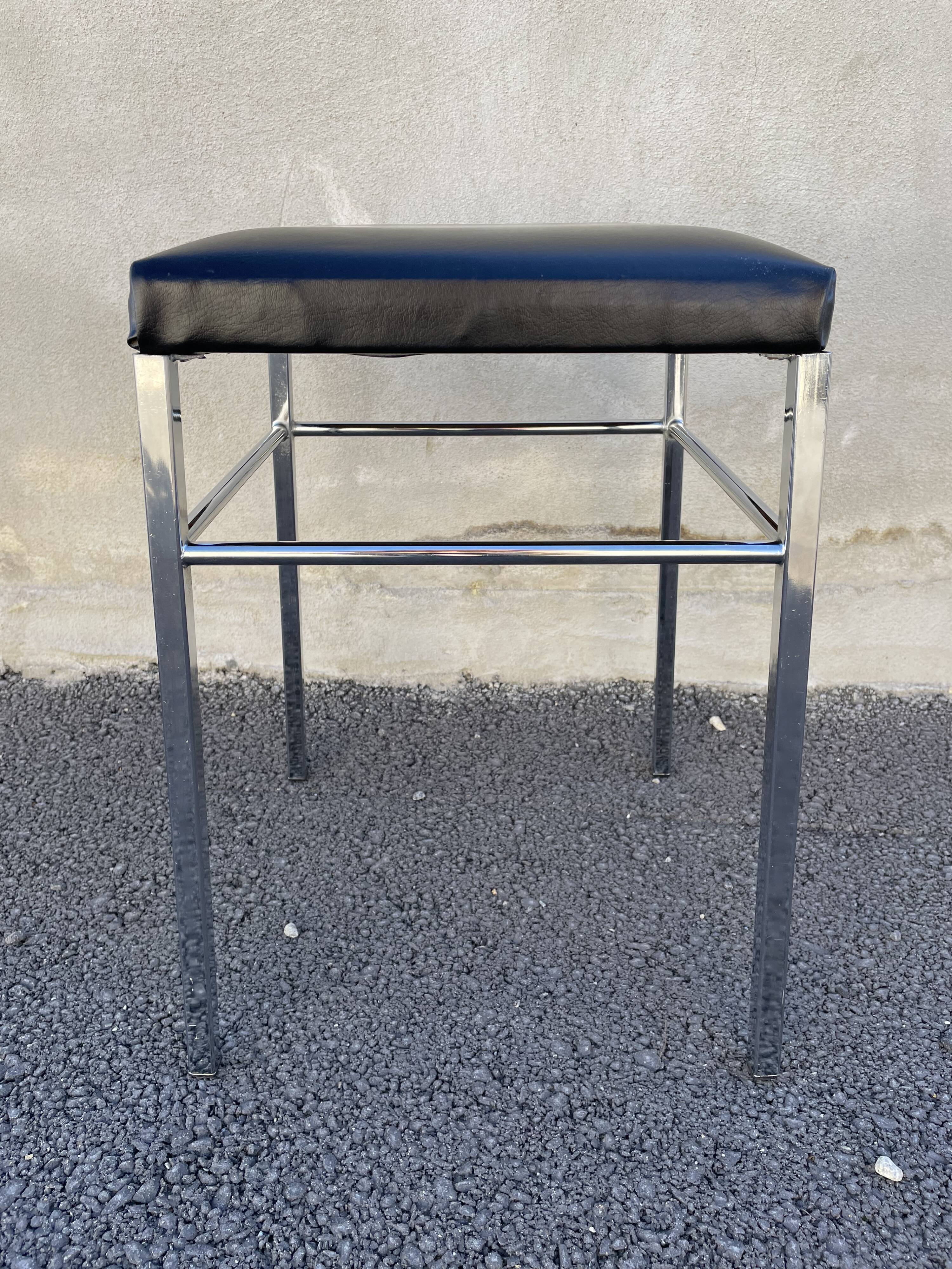 Stool year 70 skaï and chrome metal