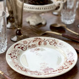 6 old plates in iron earth.