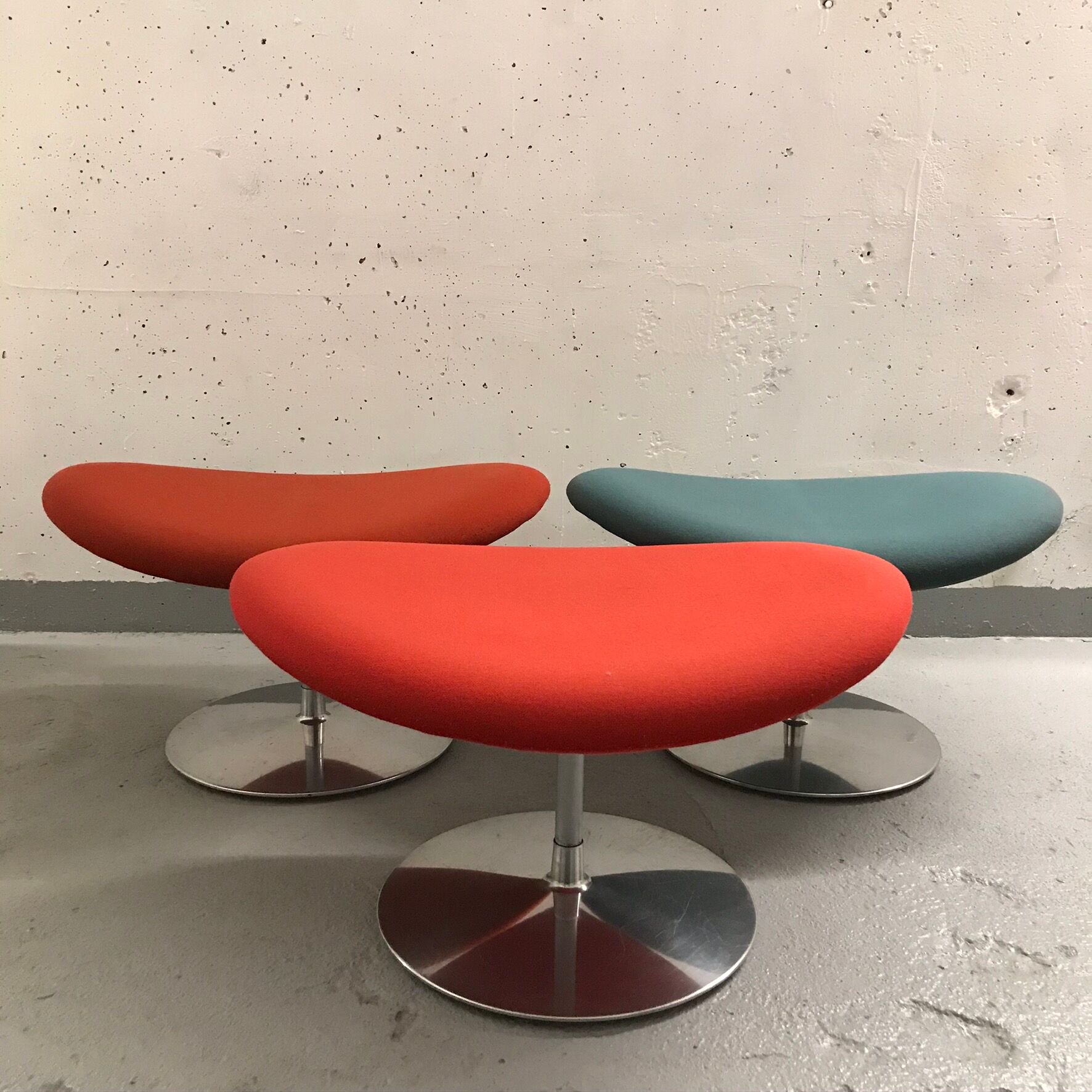 Globe series ottoman Pierre Paulin for Artifort 1960