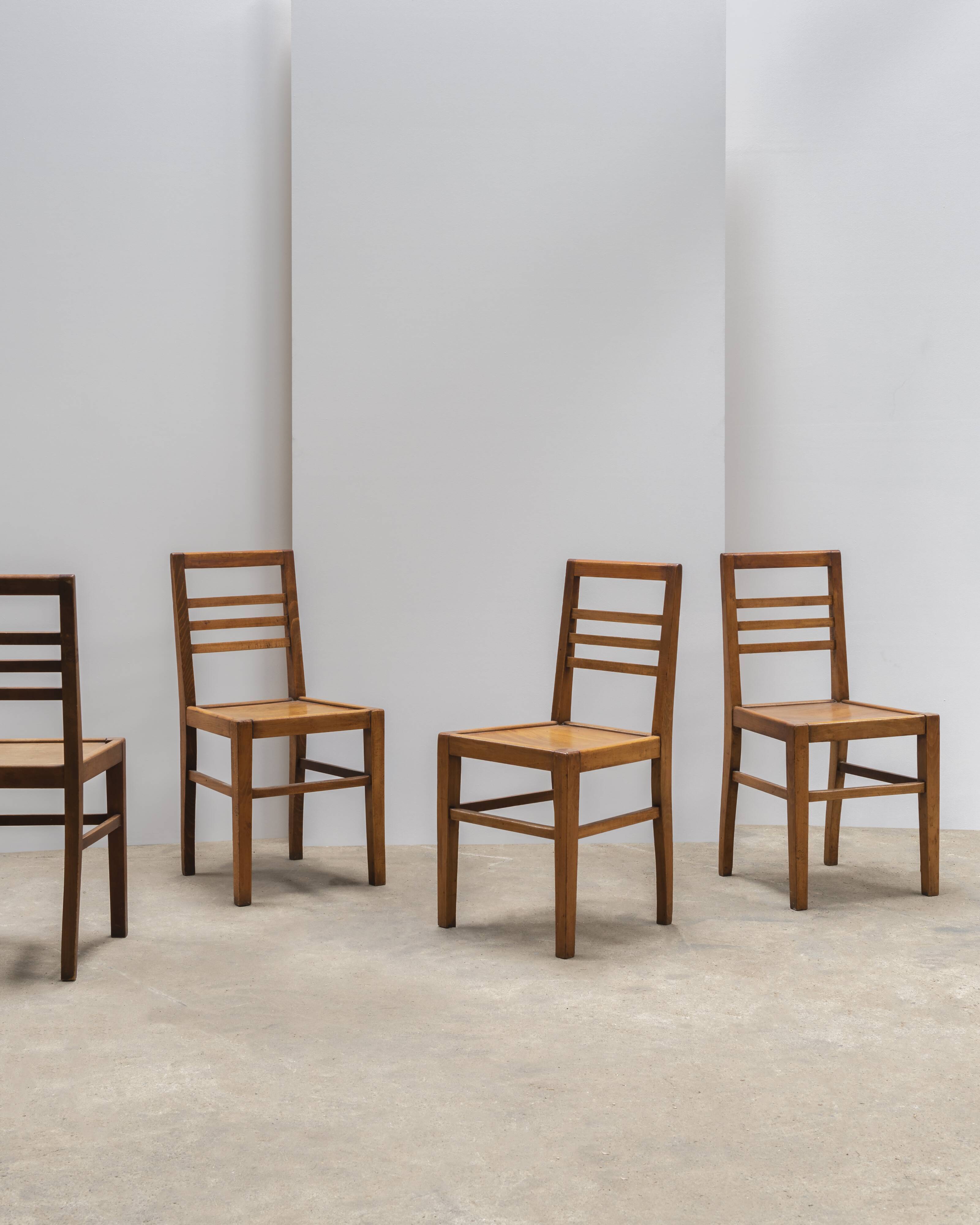 Set of 4 wooden bistro chairs