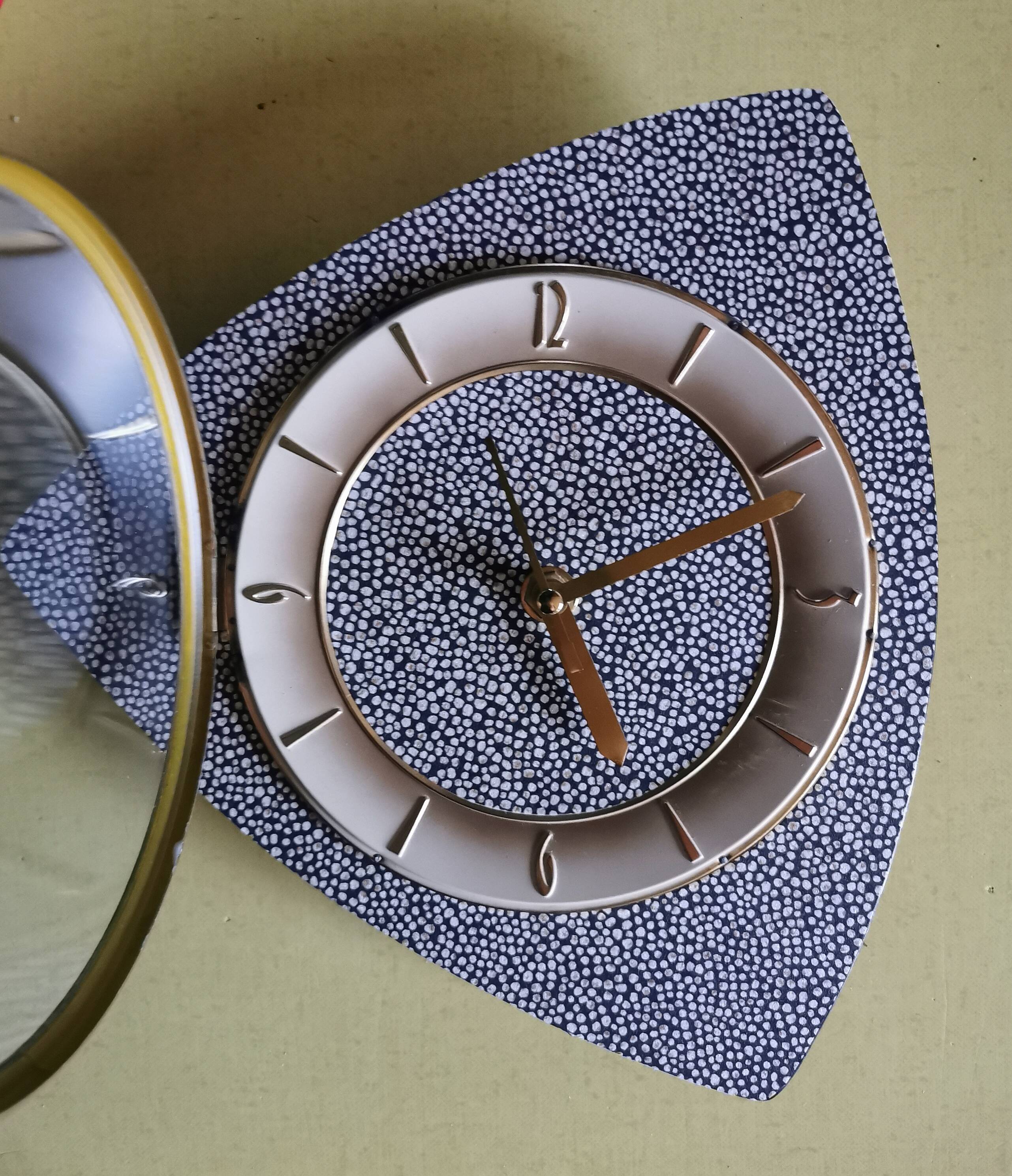 Vintage formica clock silent asymmetrical wall pendulum "Anthracite gold round"