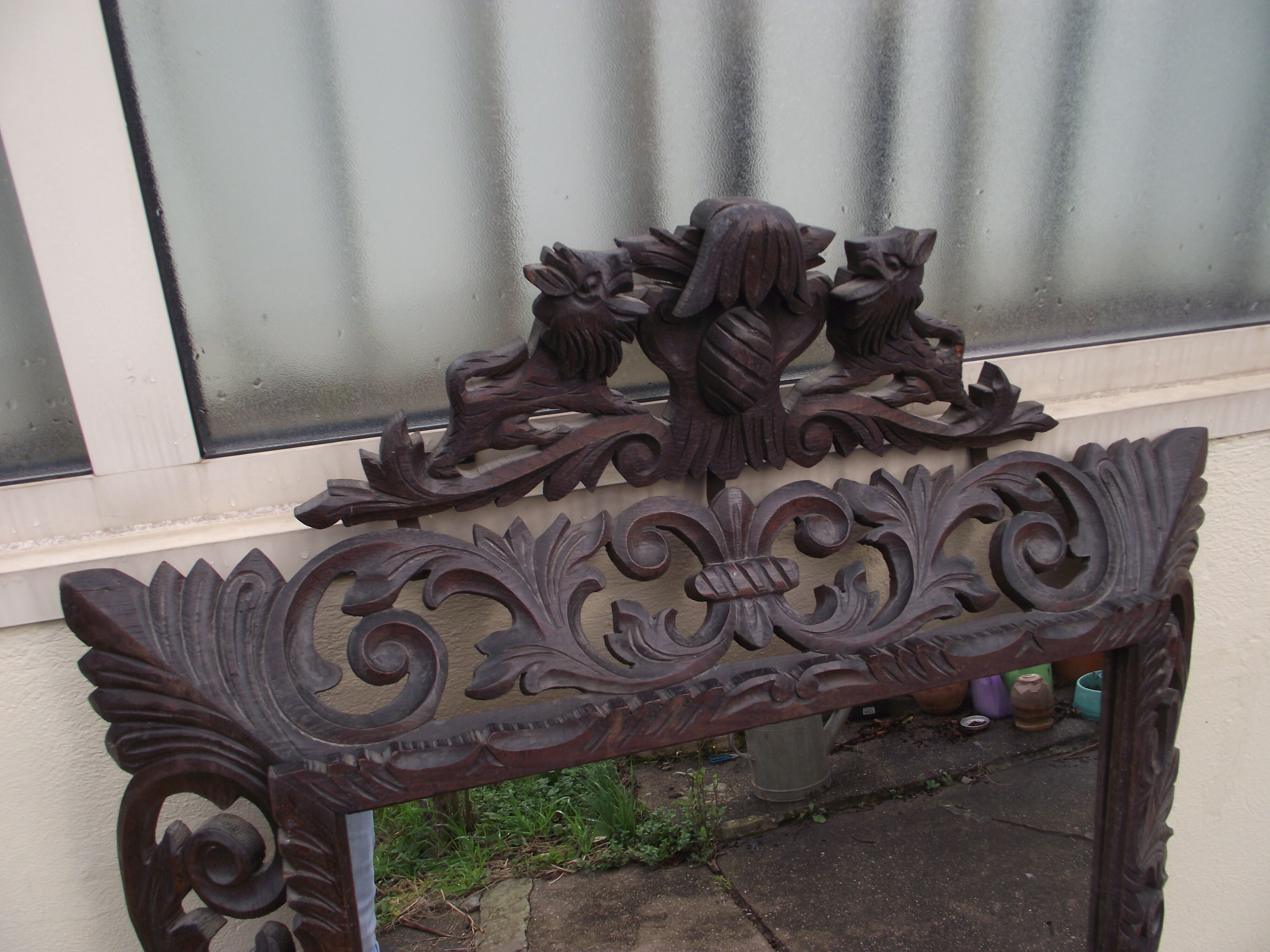 Louis XIII-style carved oak mirror - 129x88cm