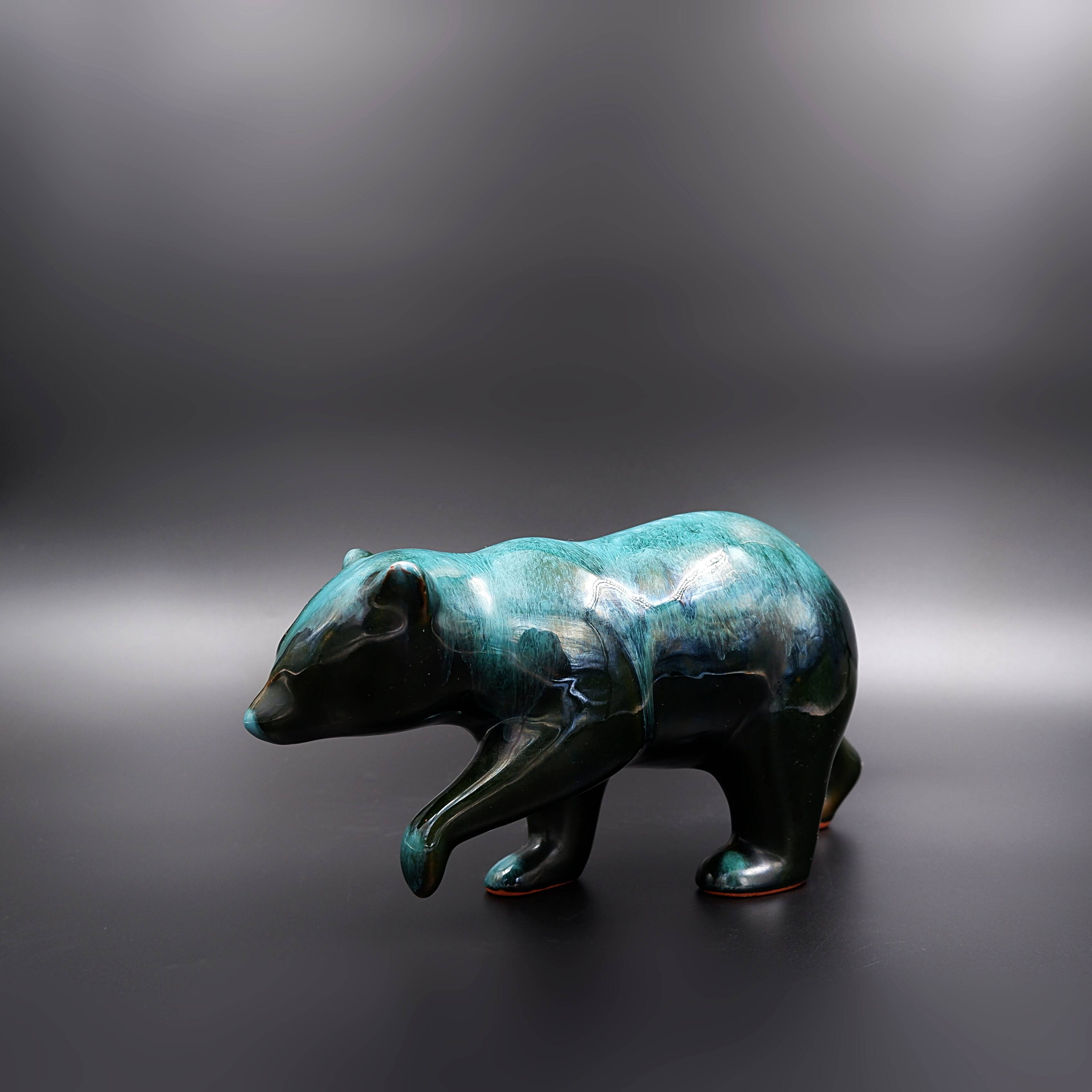 Blue mountain pottery bear - bmp canada 1960s