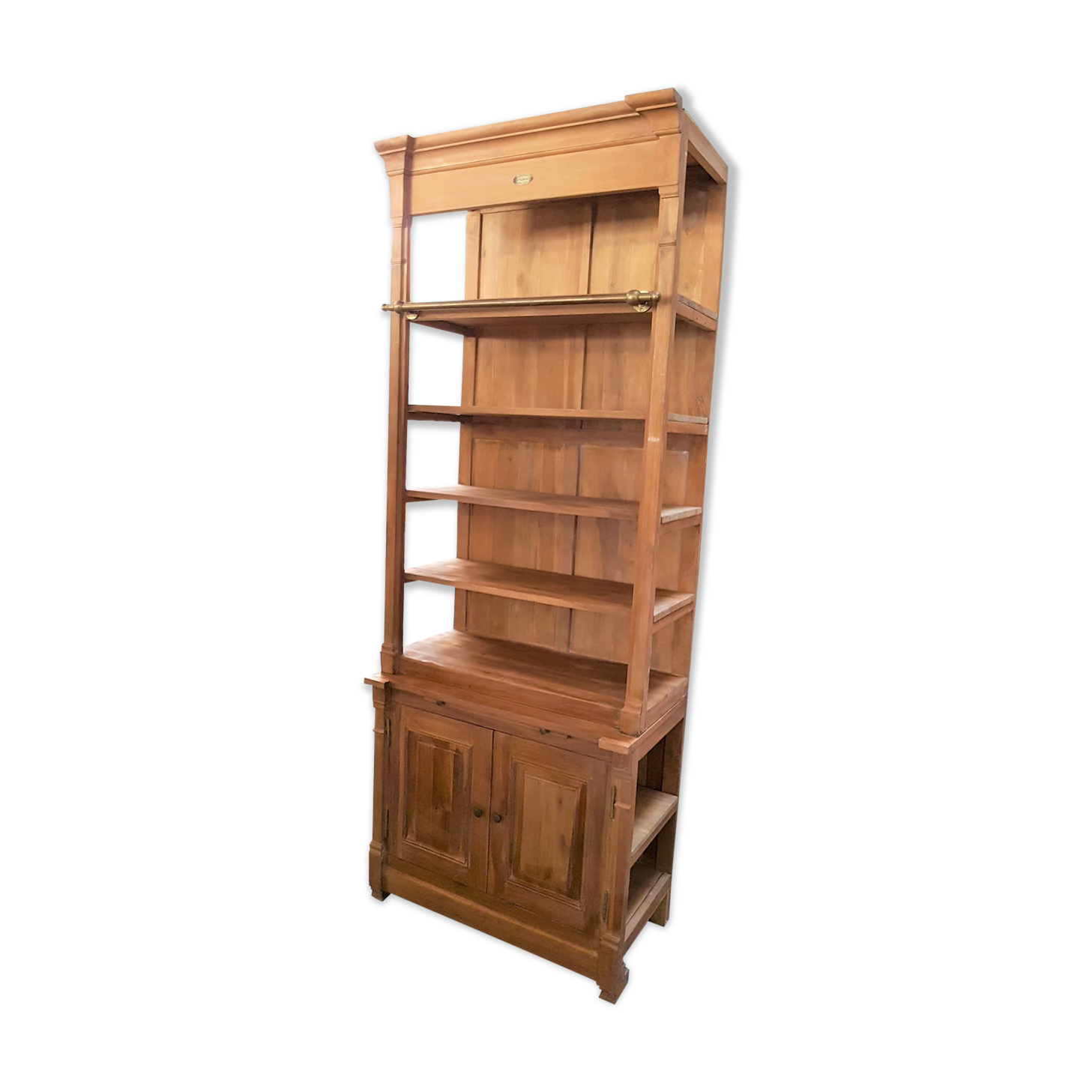Raw acacia storage unit