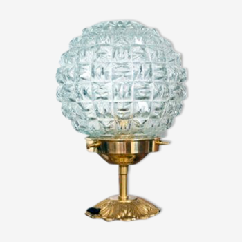 Globe lamp