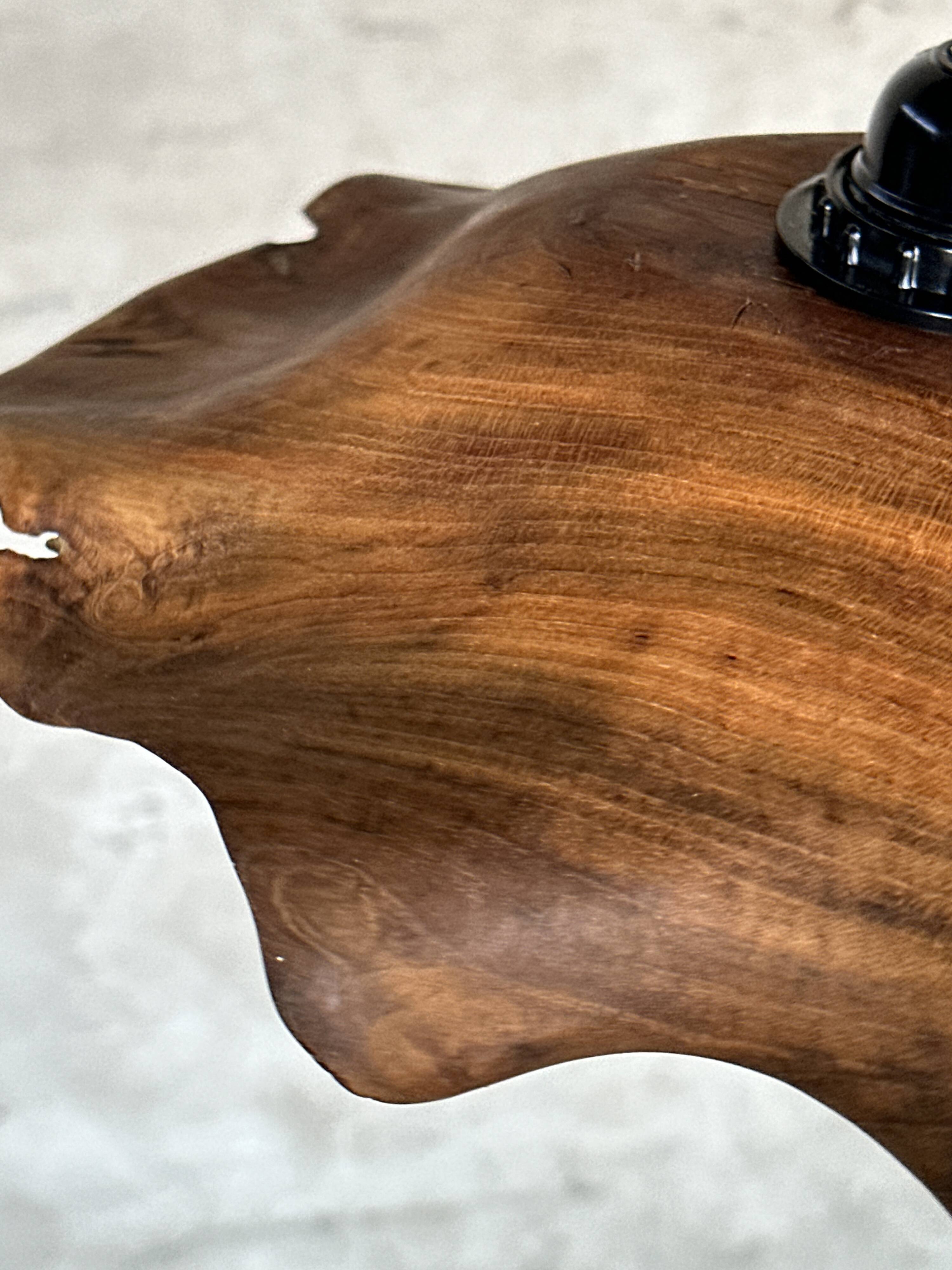 Small pendant light in corrugated teak leaf (Small D:30 H:20)