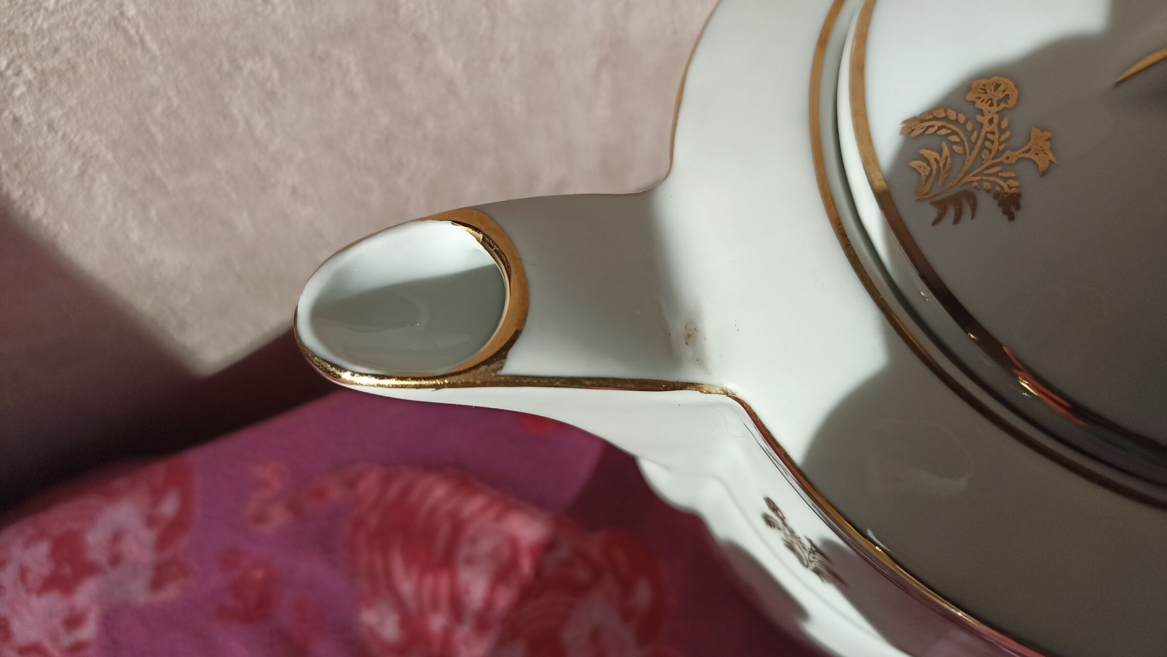 Coffee Serving Head - LCS - Roses, Carnations and Thistles