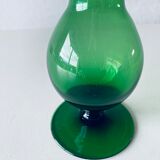 Vase vert en verre