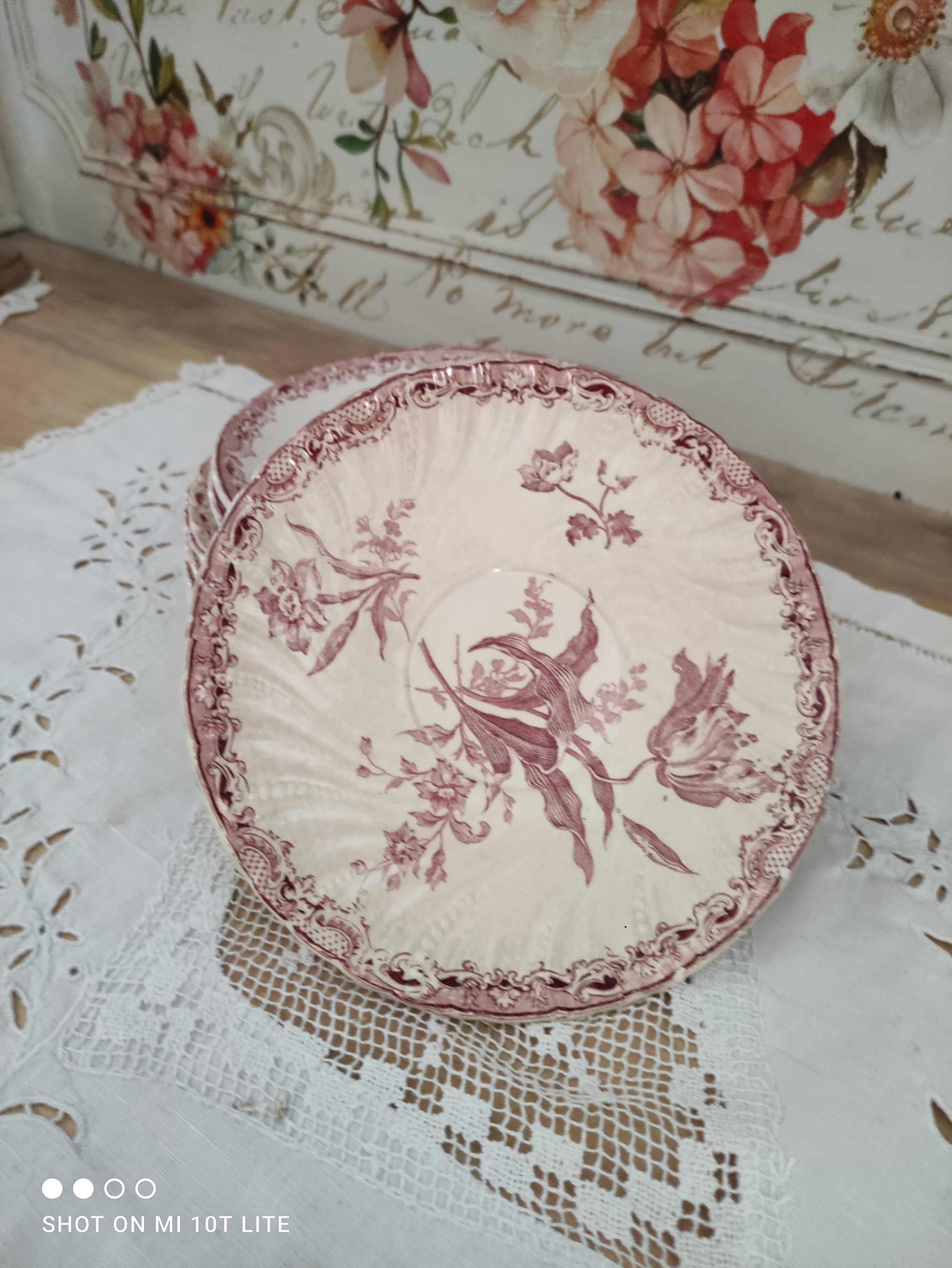 Lot de 7 assiettes ou soucoupes dépareillées Sarreguemines modèle Fontanges
