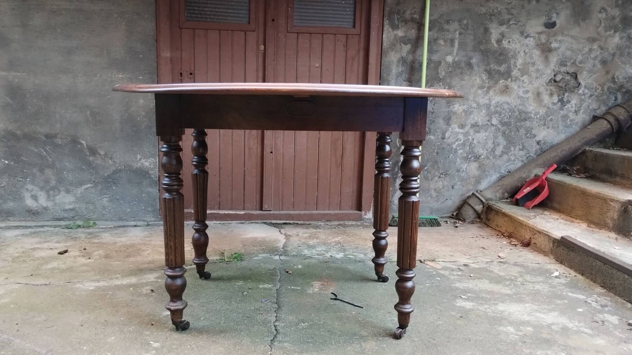 Table ronde Louis Philippe