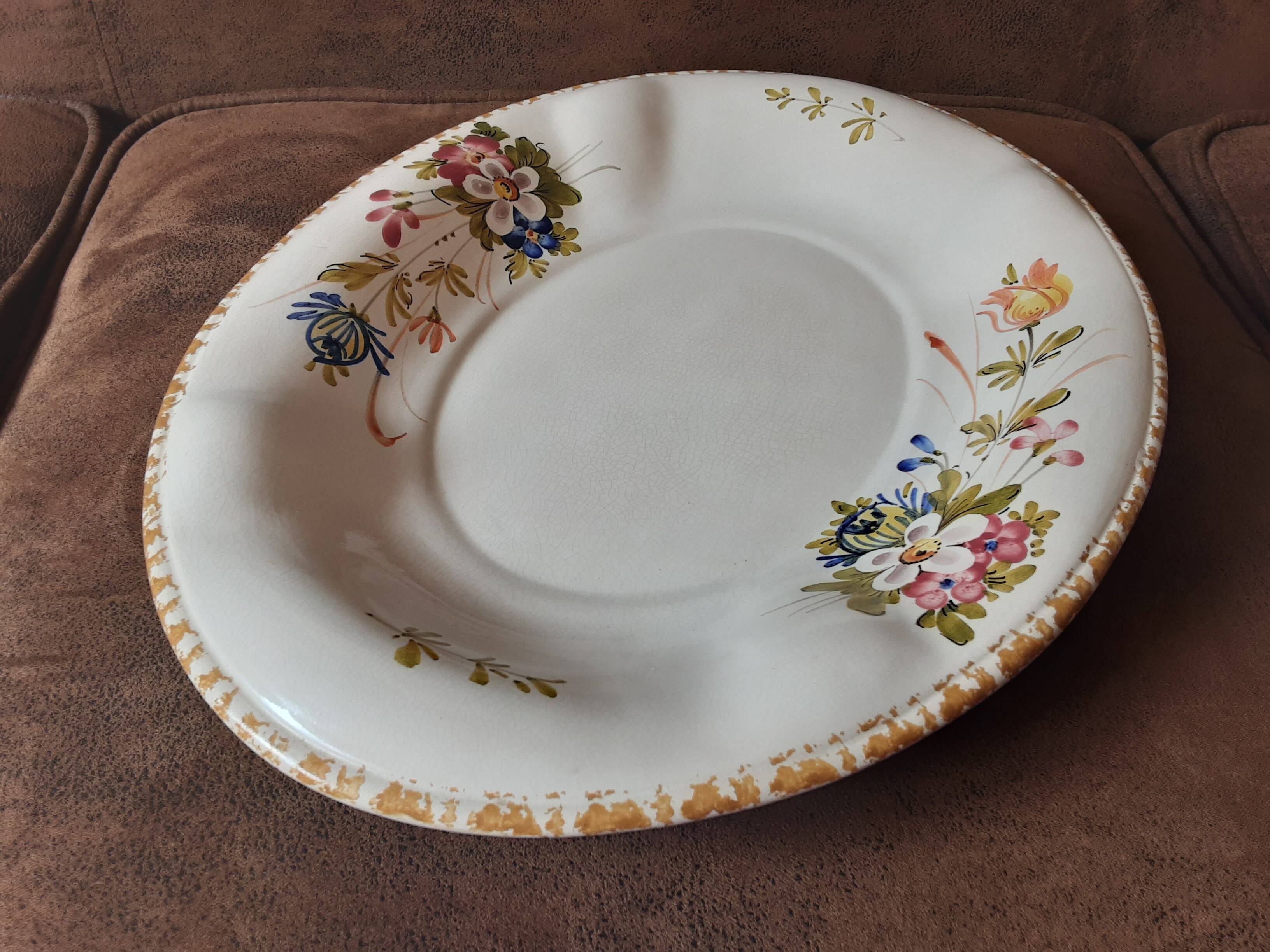 Italian ceramic dish
