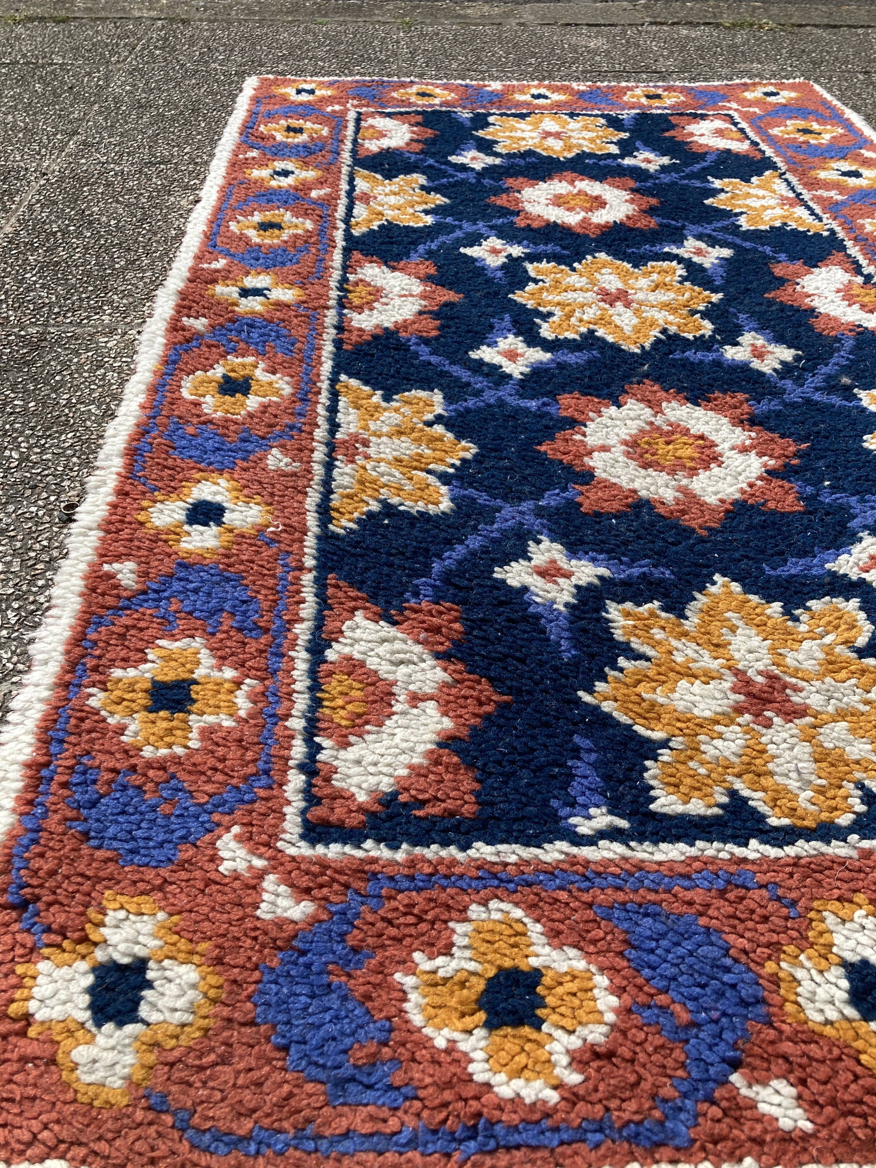 Tapis en laine coloré - 140x80cm
