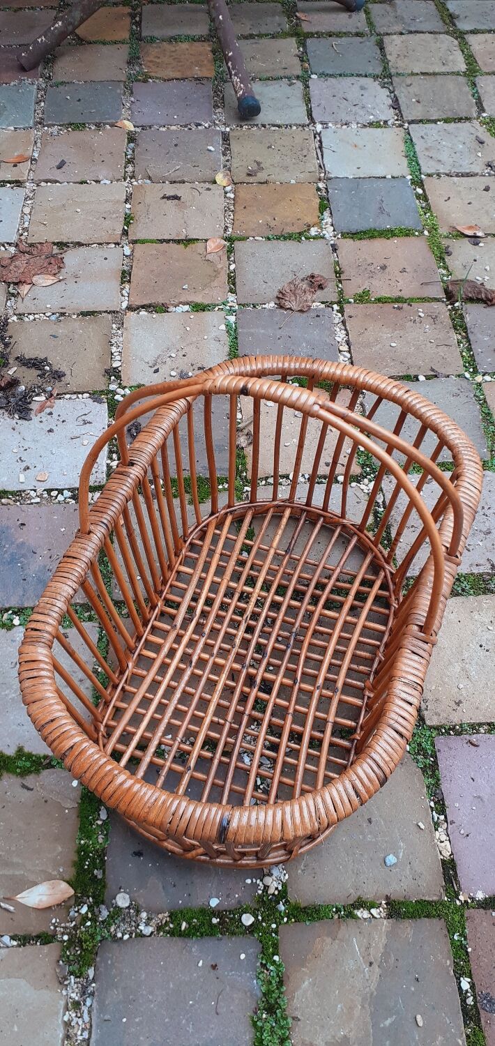 Vintage rattan basket from the 50s