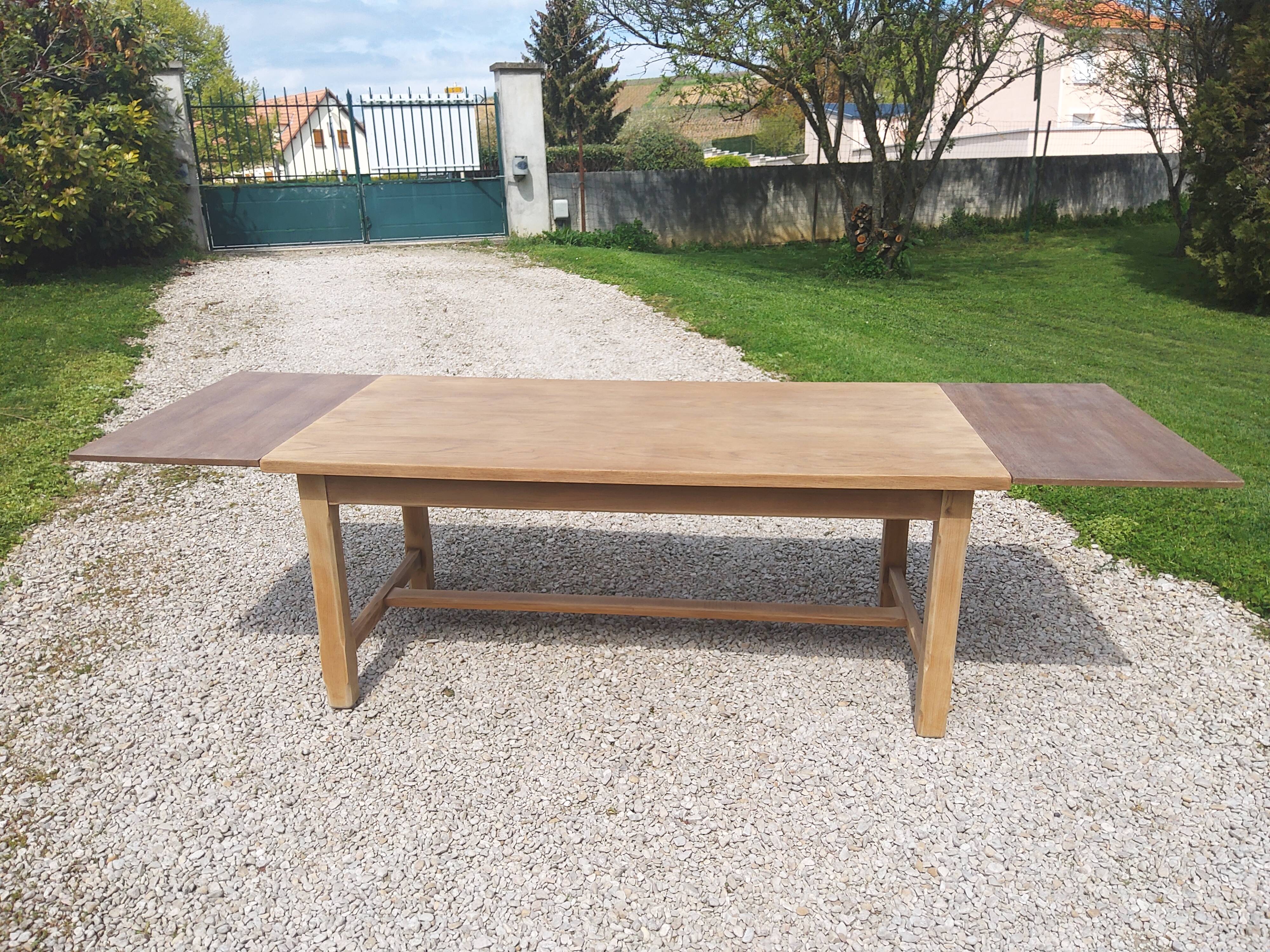 Farmhouse table