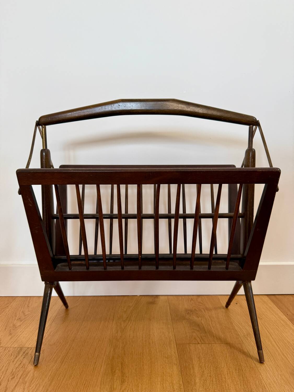 Folding wood and brass magazine rack by Cesare Lacca – Italy, 1950s