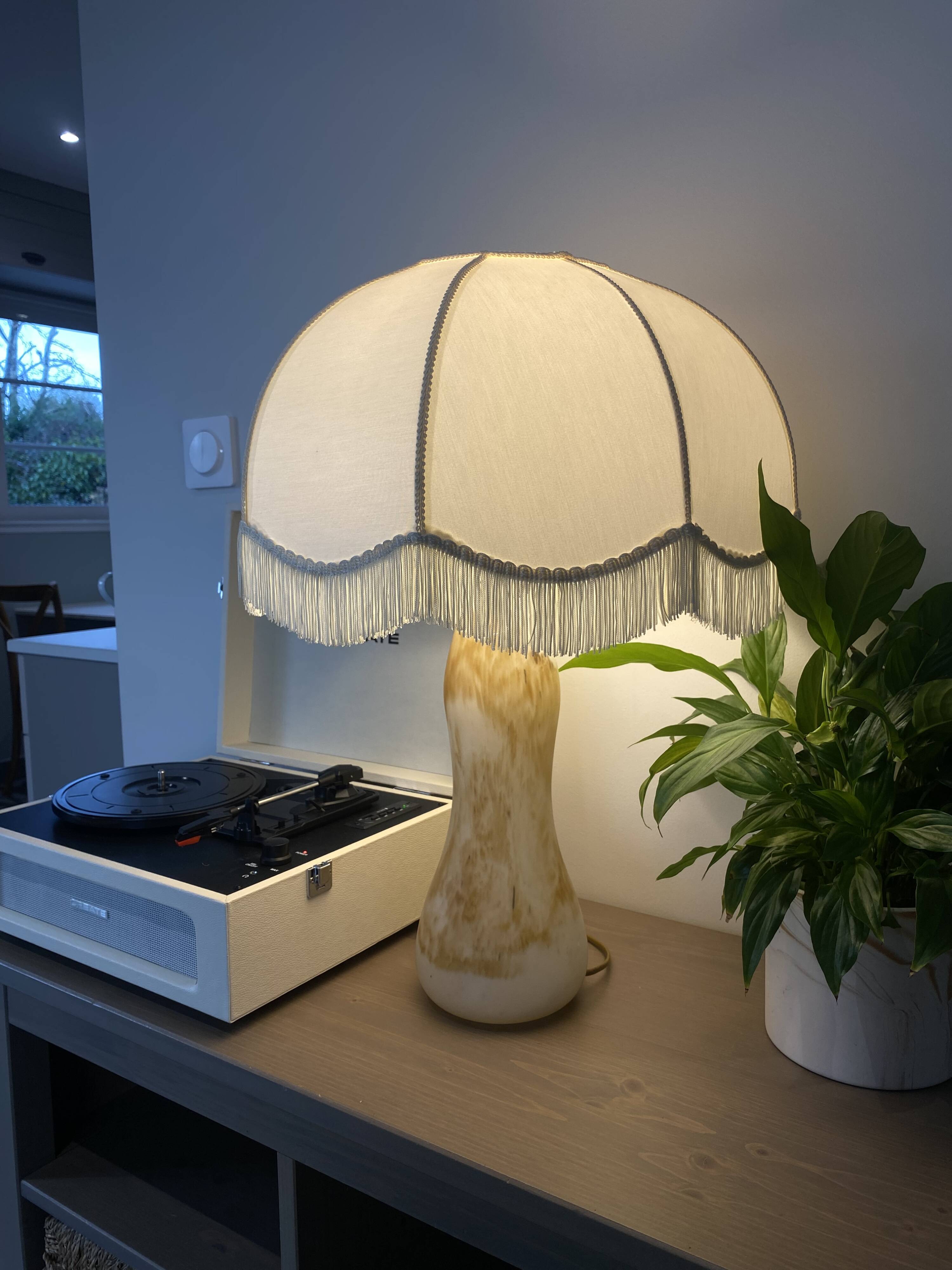 Vintage alabaster lamp with fringed shade – 1960s
