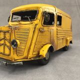 Model reproduction car citroën type h metal tin