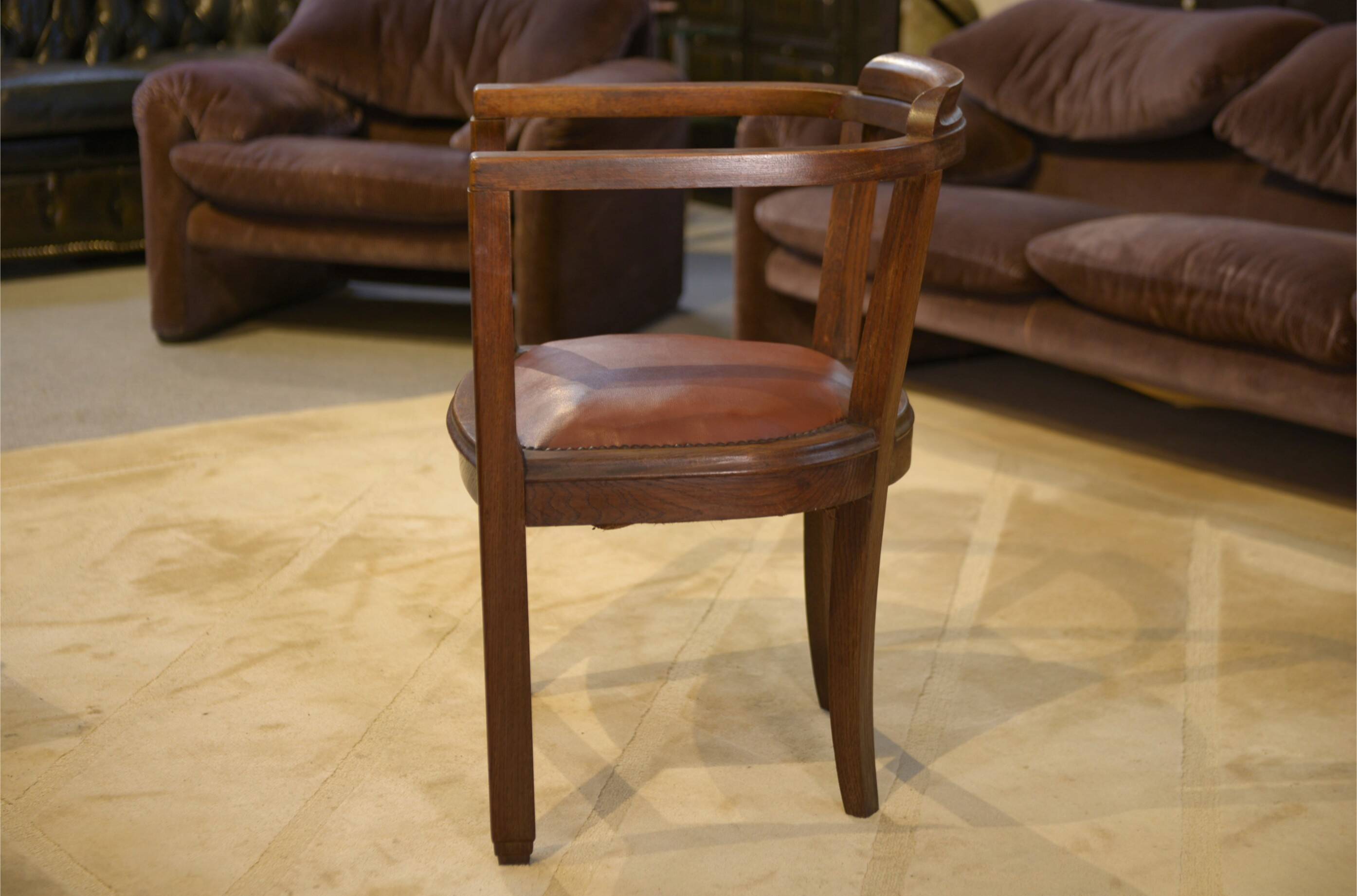 Fauteuil en chêne et skaï 1940’s