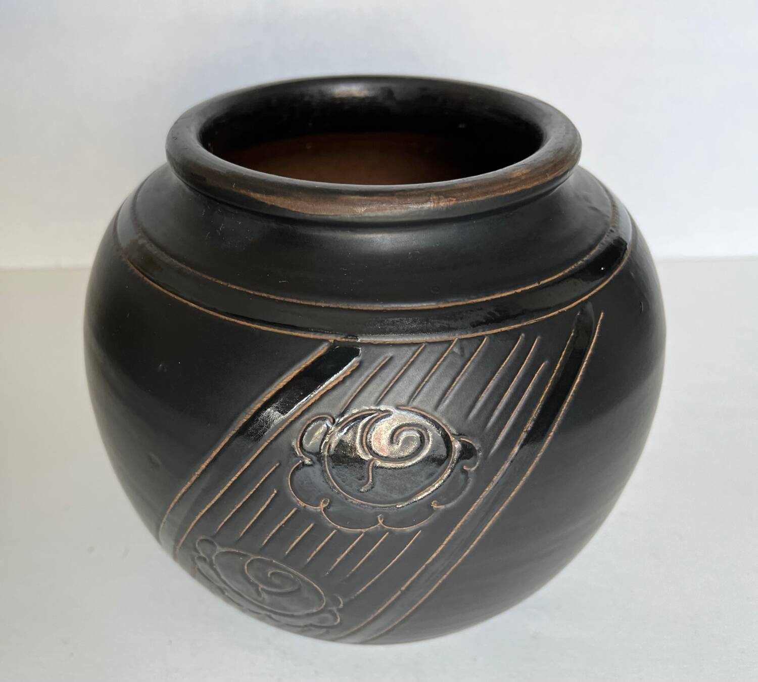 Art Deco ball vase in black ceramic