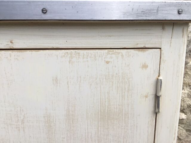 Vintage confectioner