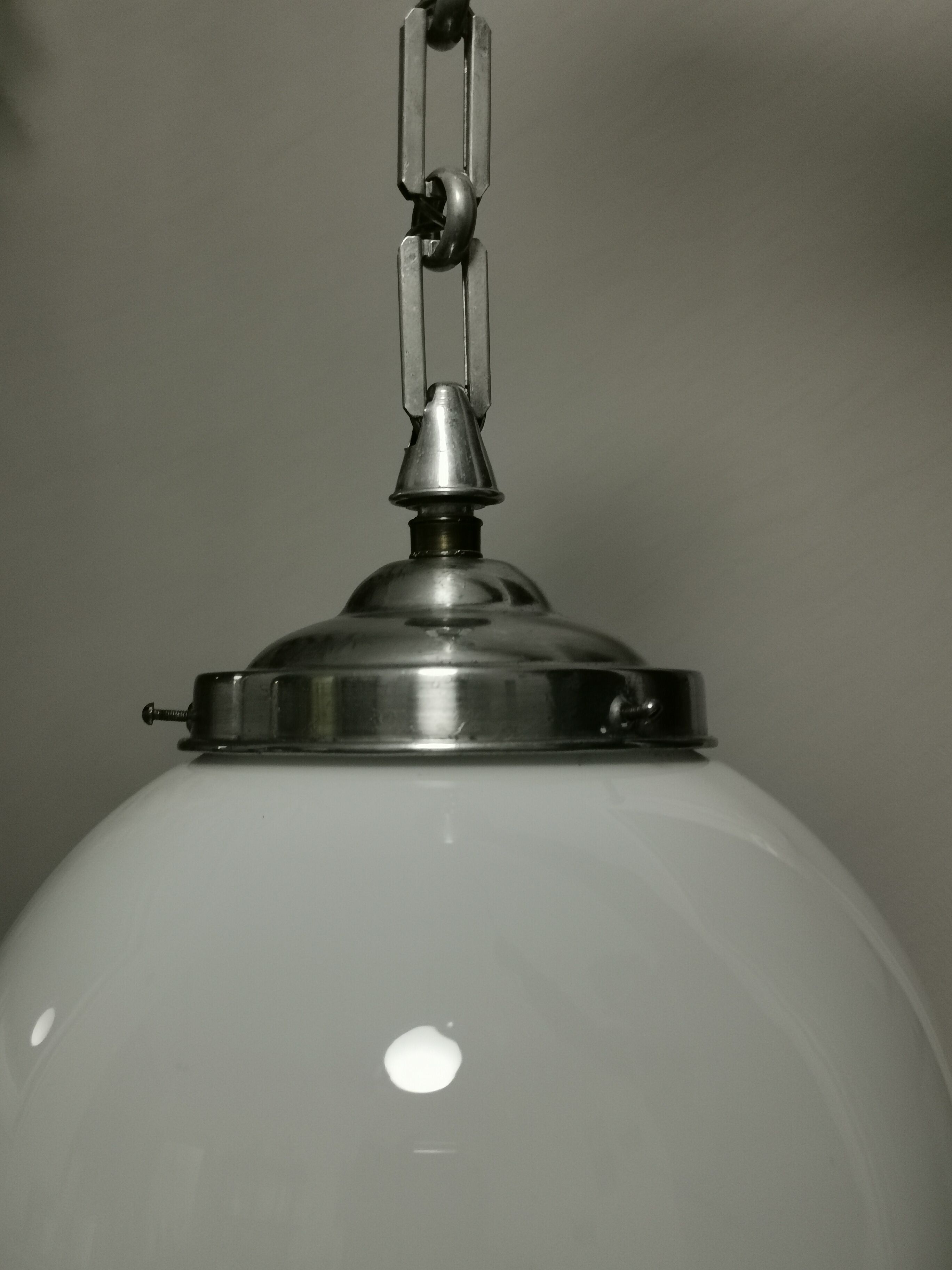 Art deco globe suspension in opaline and aluminium chain
