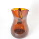 Carafe ambrée en verre soufflé