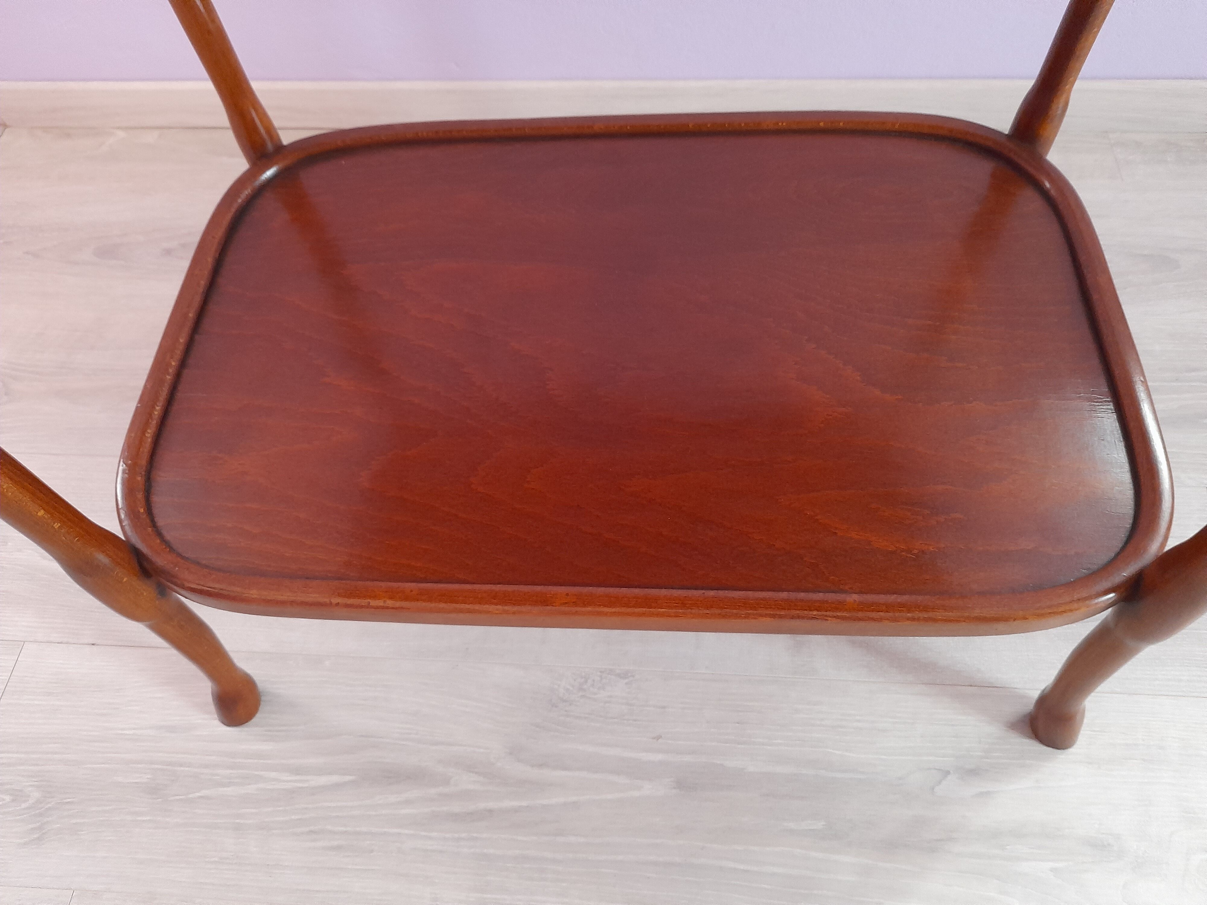Table d'appoint début XXème siècle signée J. Kohn Austria