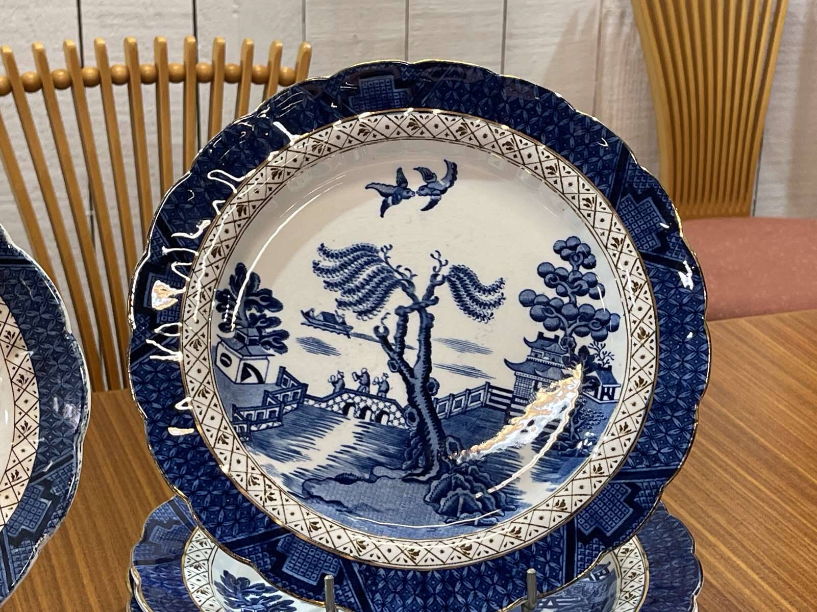 REAL OLD WILLOW English Porcelain Dinner Service - 27 pieces