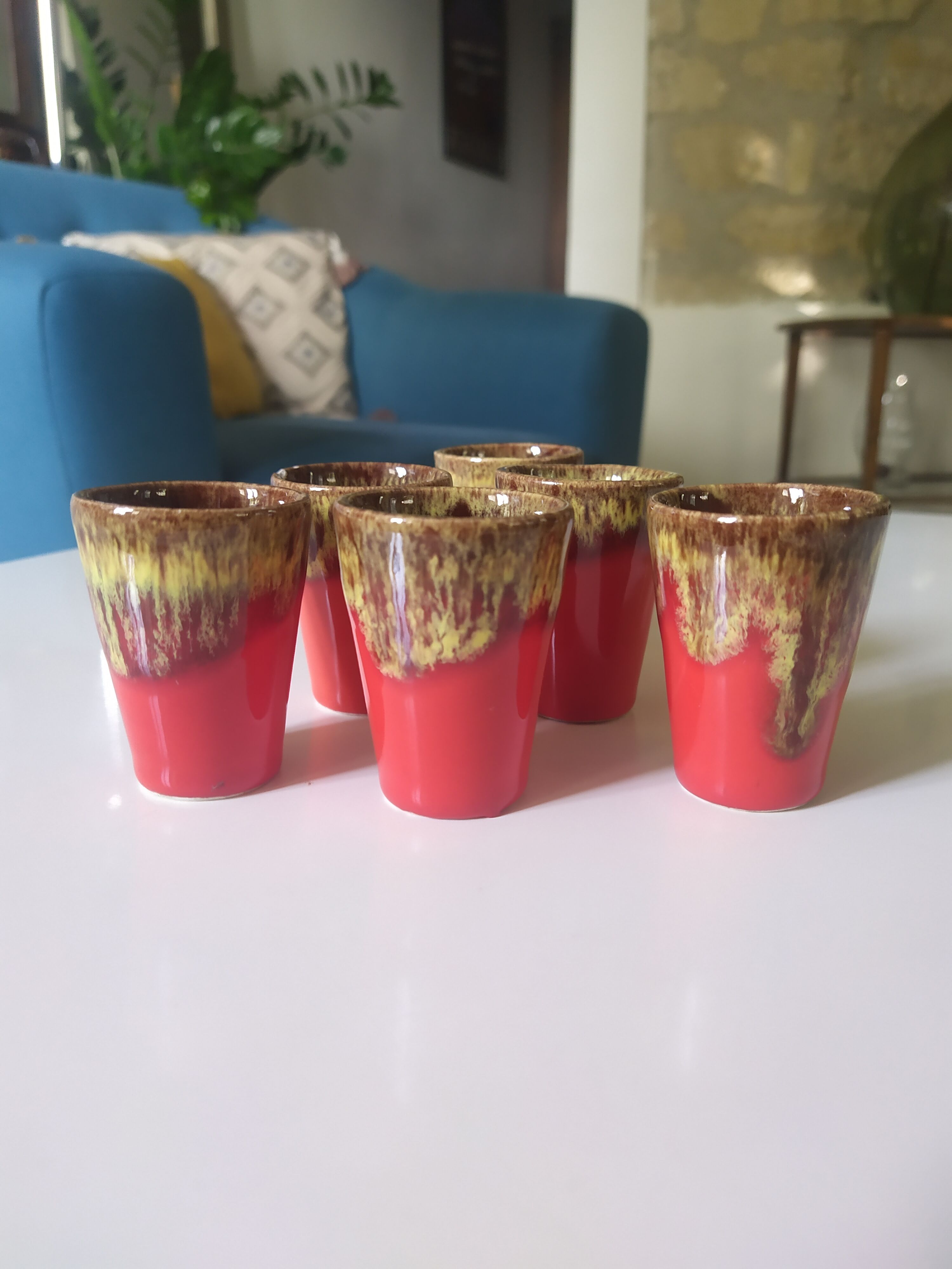 6 glazed ceramic glasses