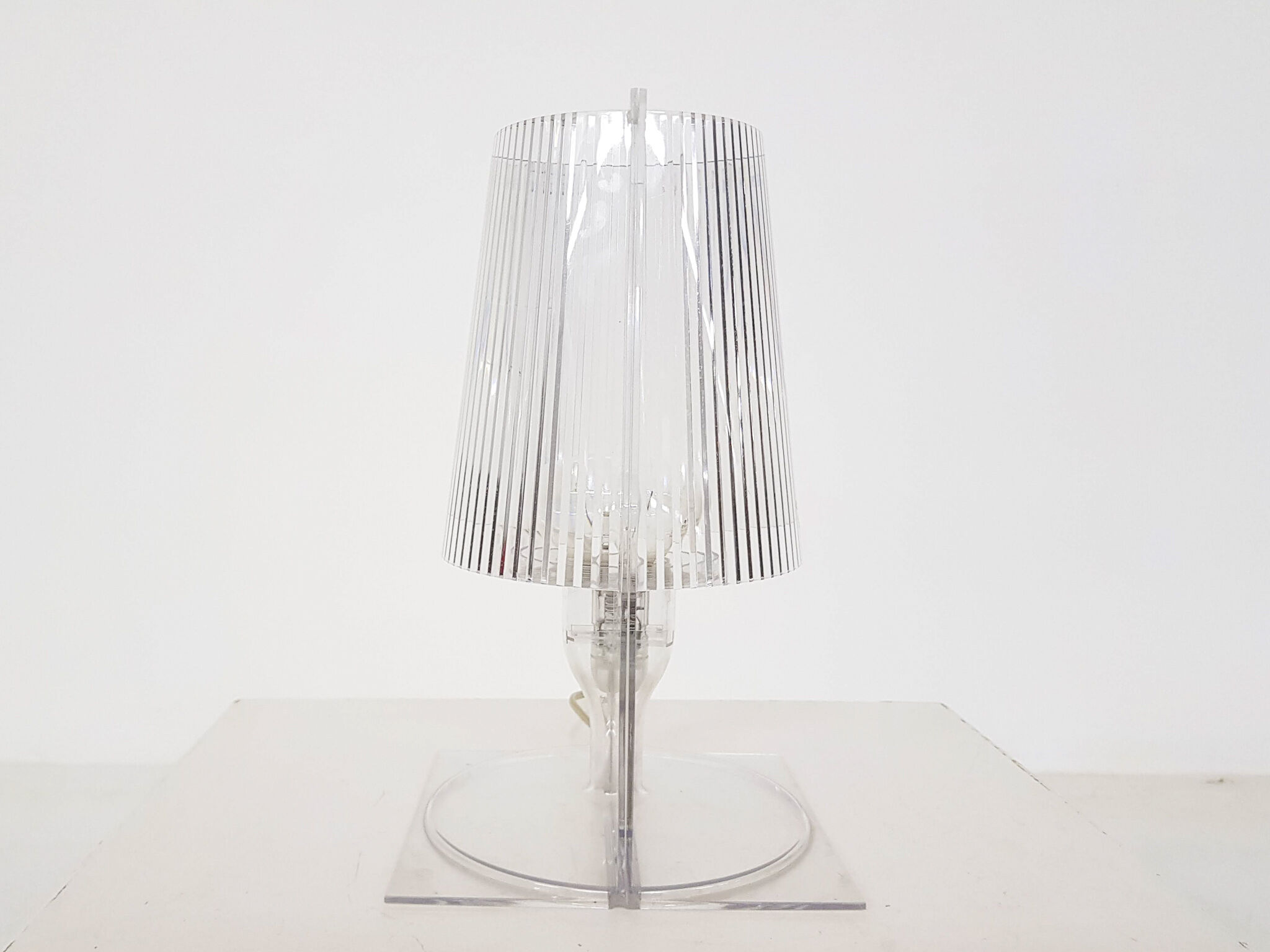 Transparant plexi glass table lamp by Ferruccio Laviani for Kartell