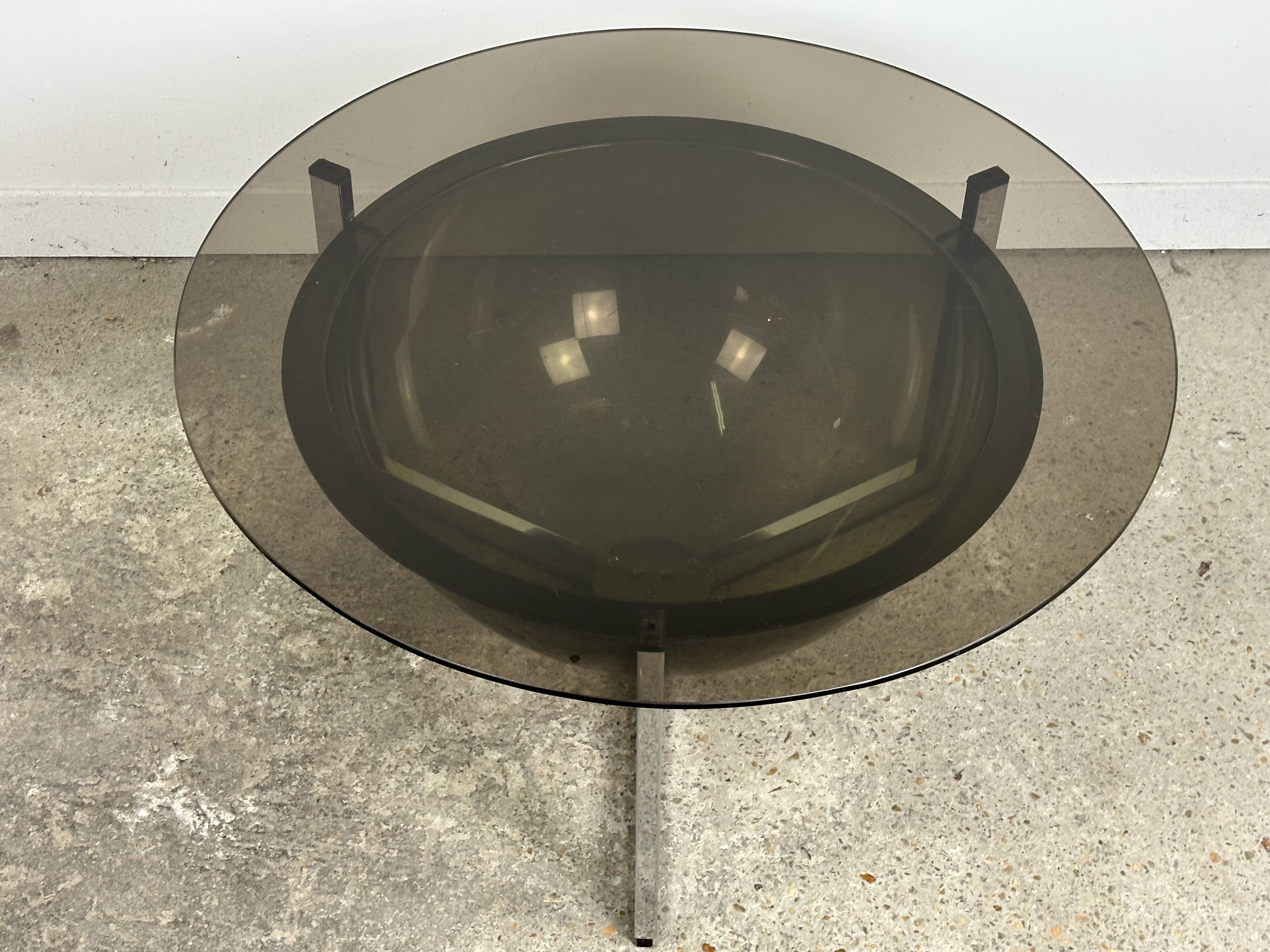 Table basse Space Age en aluminium et verre fumé, 1970