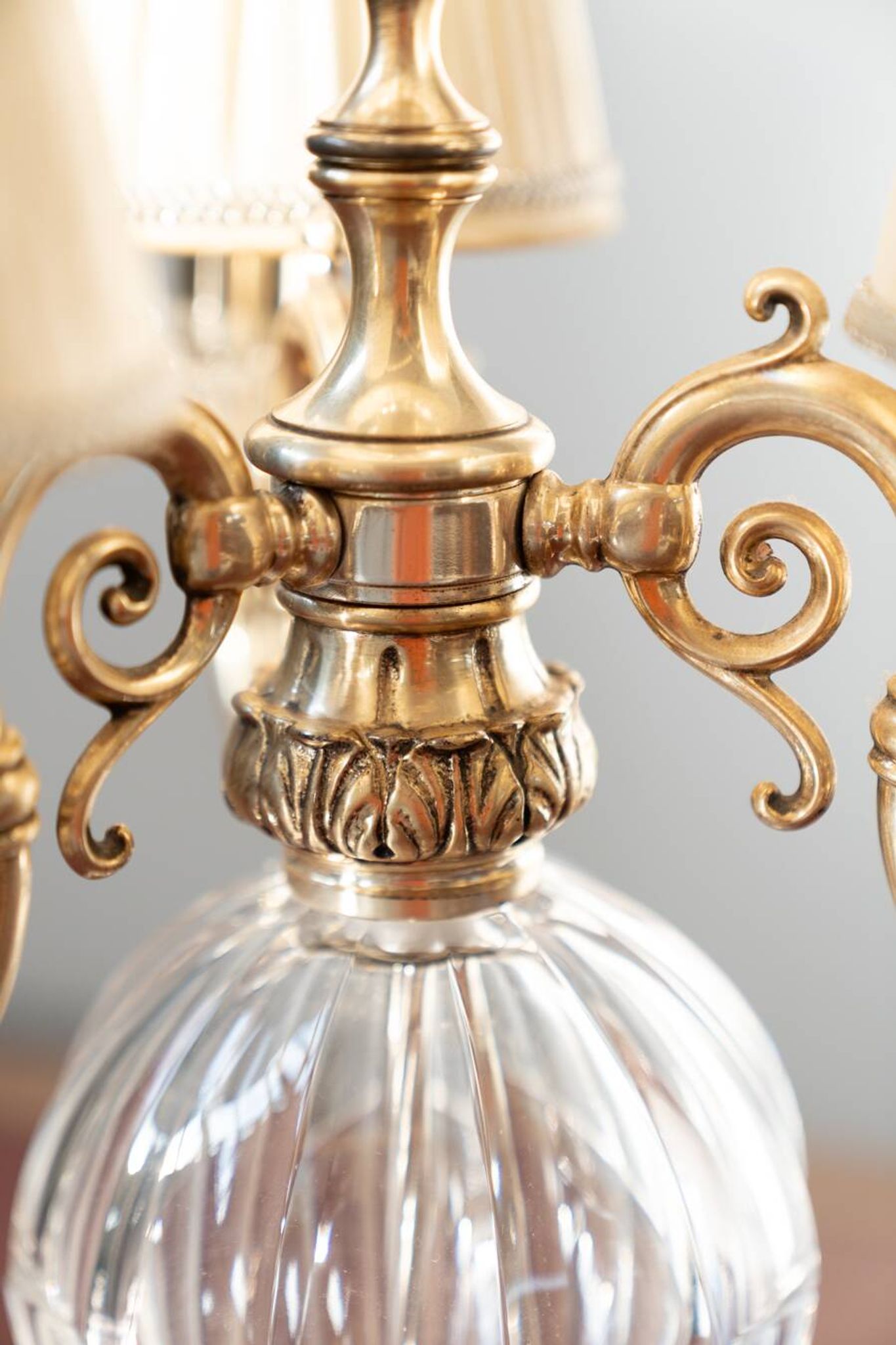 Delta Quattro 5-Light Crystal Table Lamp – Silver Finish