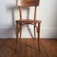 Chaise bistrot en bois clair