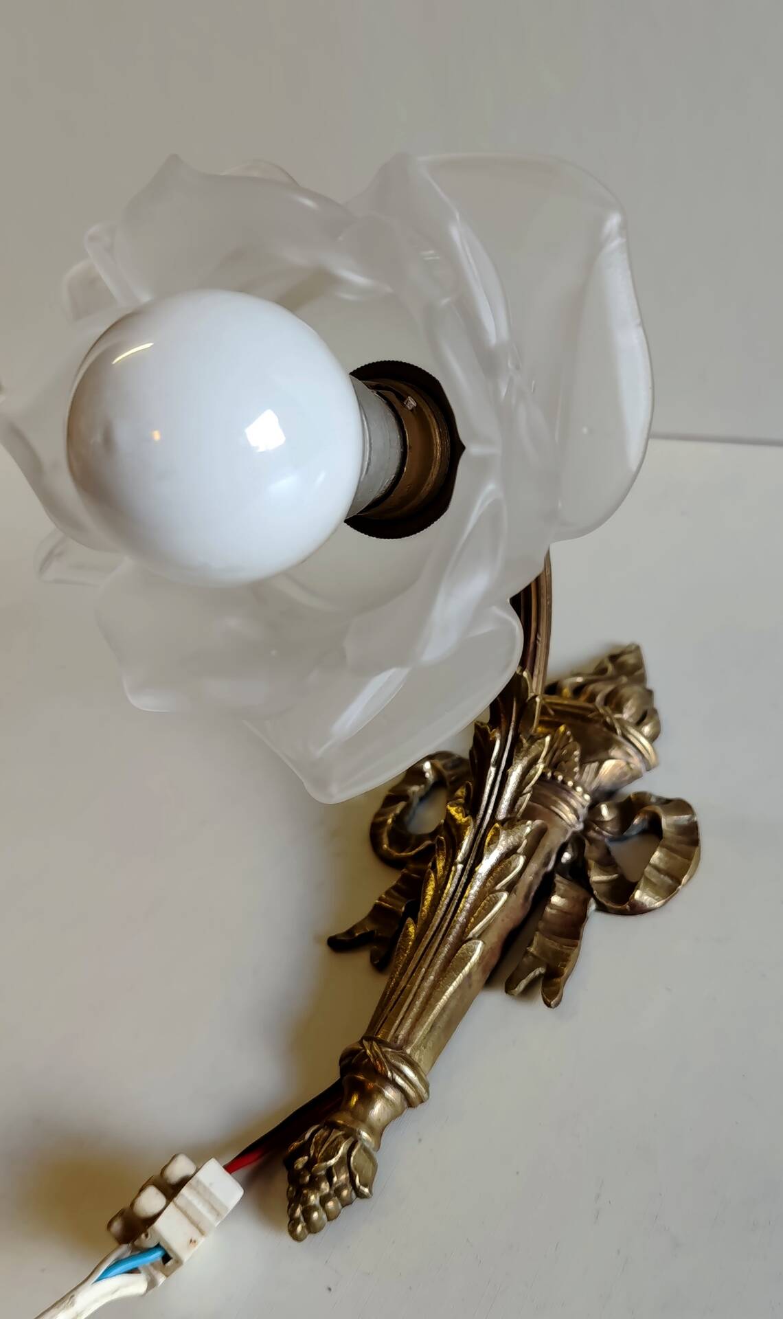 Art Nouveau wall light in bronze and glass paste - early 20th century