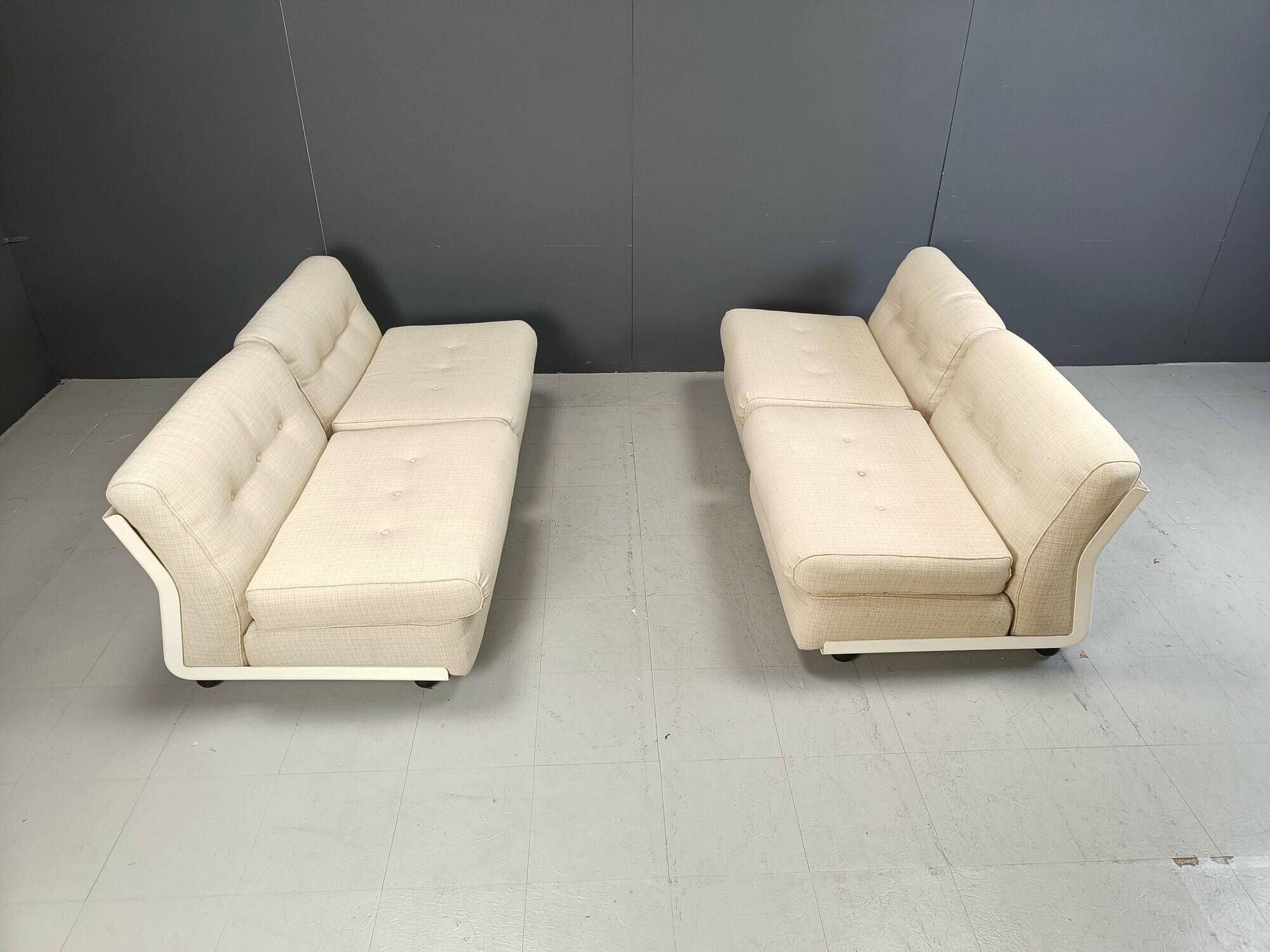 Set of 4 Amanta sofas by Mario Bellini for C&B Italia, 1970s