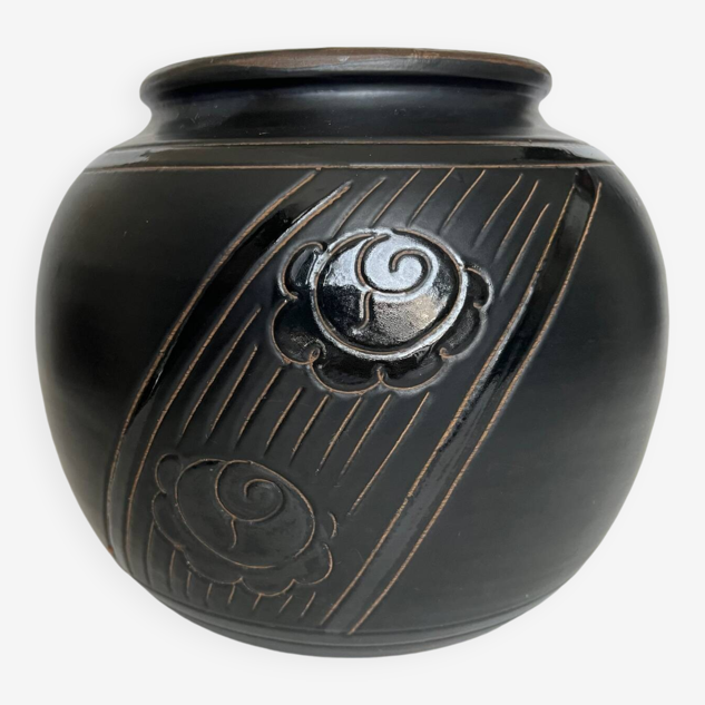 Vase boule Art déco en céramique noire