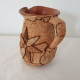 Terracotta and cork pitcher with floral motif - Signed (Signature to be identified)